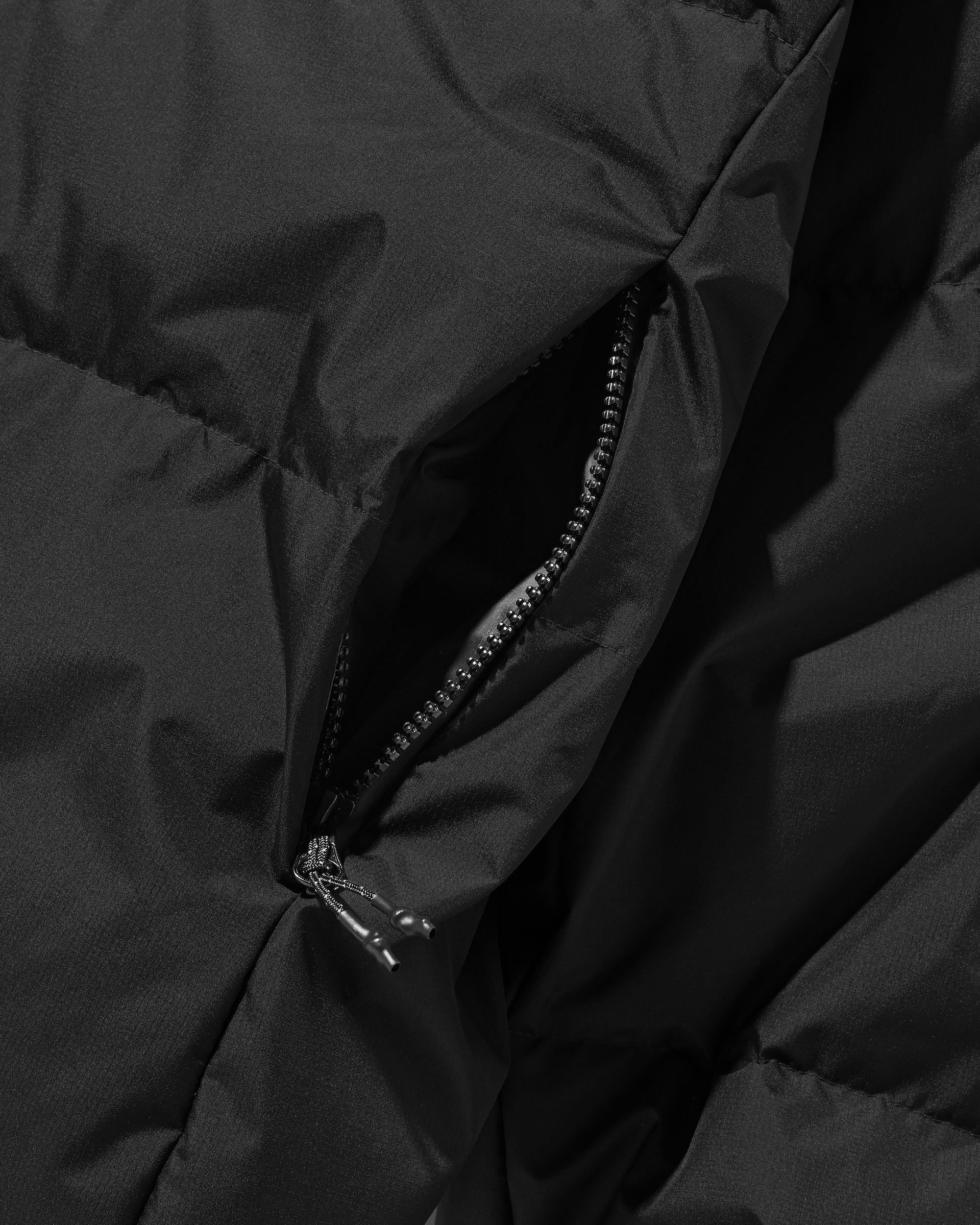 【12.13 SAT 20:00- IN STOCK】+phenix WINDSTOPPER® by GORE-TEX LABS CITY DOWN JACKET (BLACK)