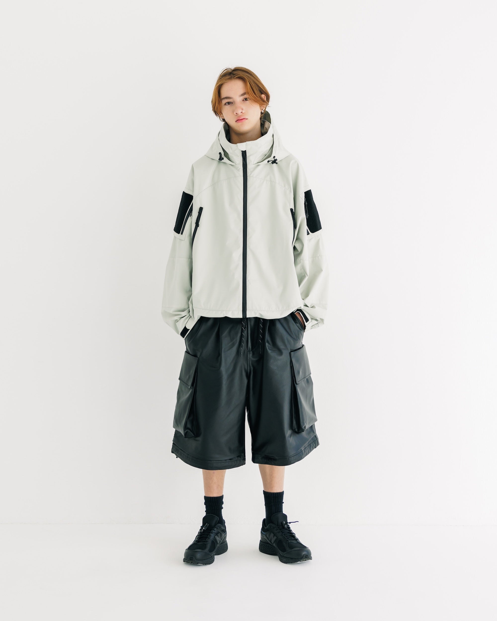 +phenix WINDSTOPPER® by GORE-TEX LABS LEATHER CITY MILITARY HALF PANTS