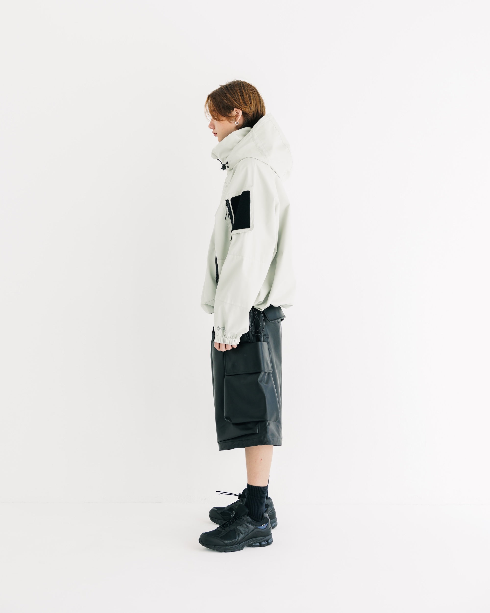 +phenix WINDSTOPPER® by GORE-TEX LABS LEATHER CITY MILITARY HALF PANTS