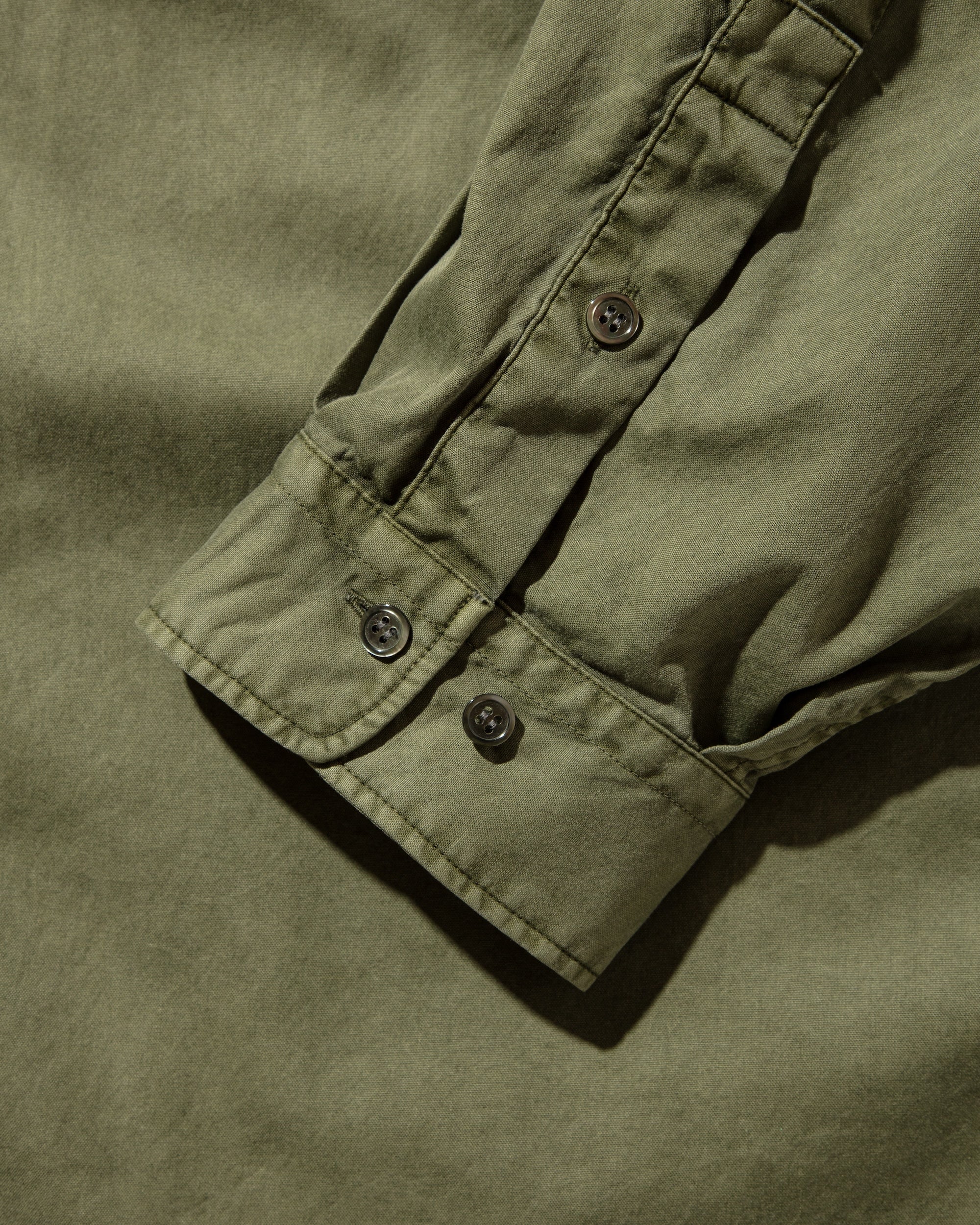 PIGMENT DYED OXFORD CITY SHIRT (FADE OLIVE)