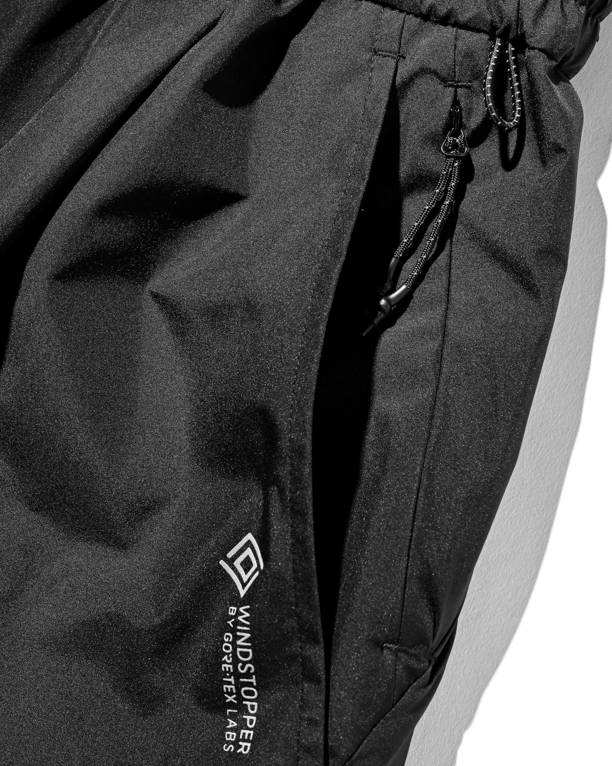 【5.28 WED 20:00- IN STOCK】+phenix WINDSTOPPER® by GORE-TEX LABS TECH MASSIVE TWISTED HALF PANTS (BLACK)