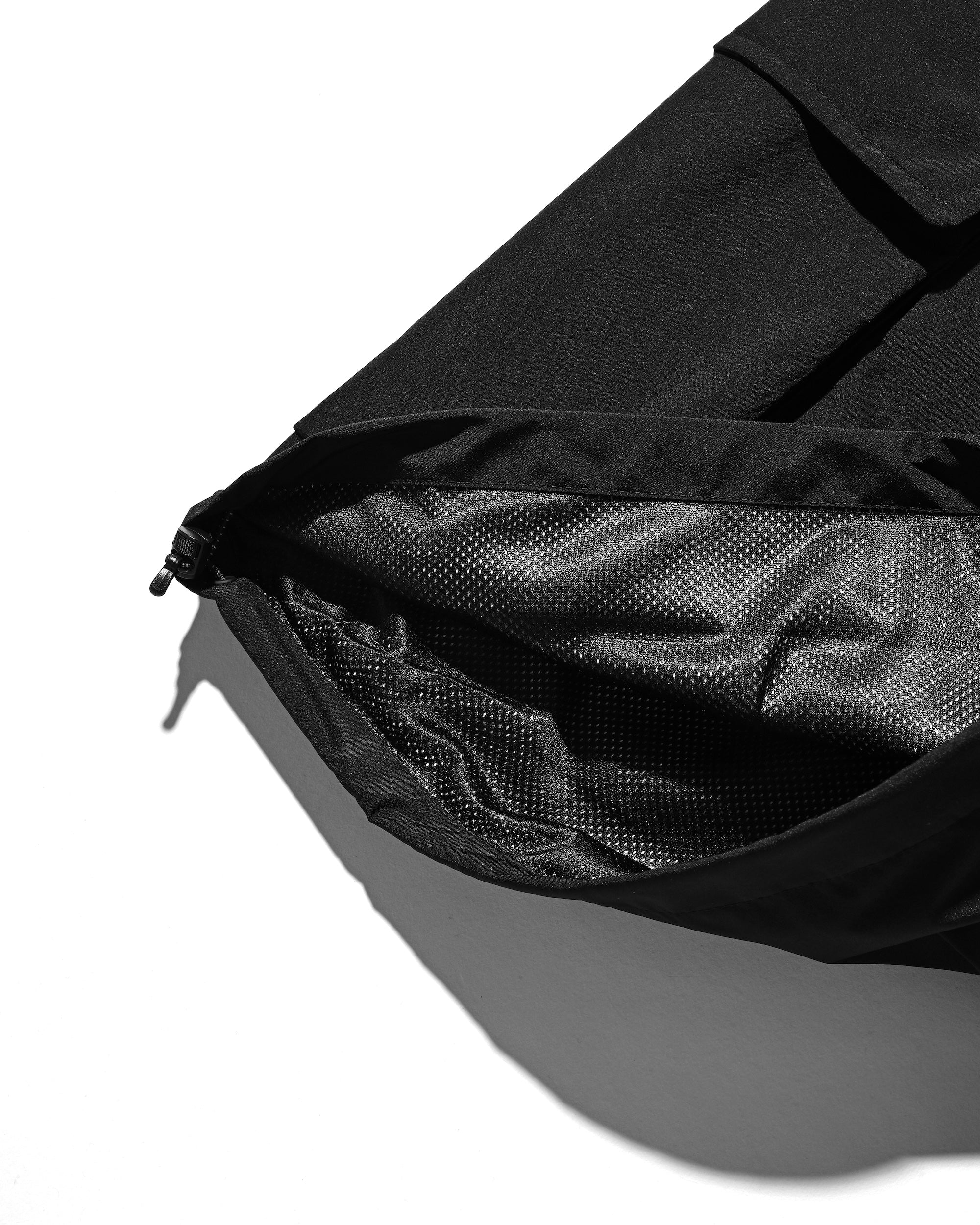 +phenix WINDSTOPPER® by GORE-TEX LABS CITY MILITARY HALF PANTS 001 (BLACK)
