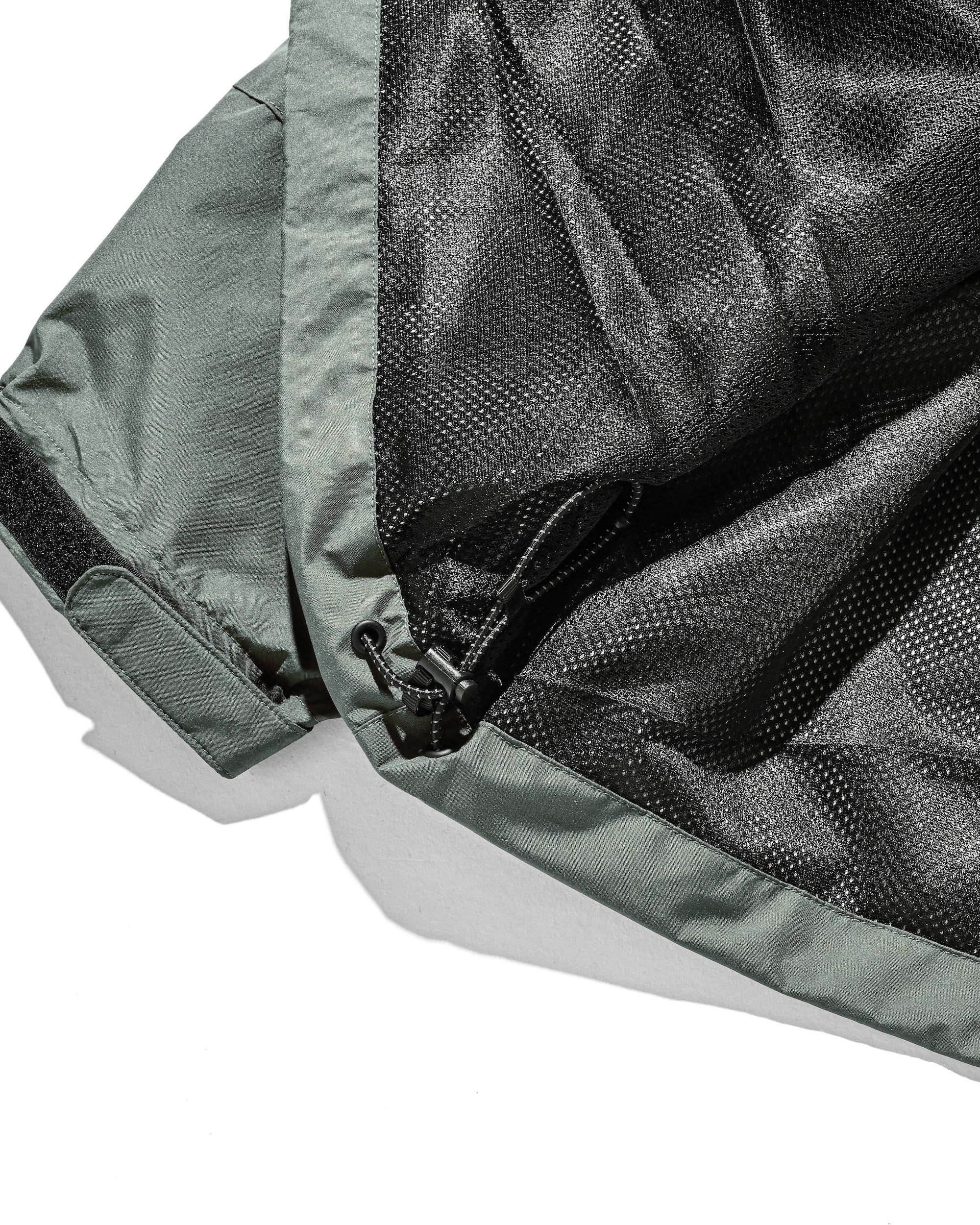 +phenix WINDSTOPPER® by GORE-TEX LABS CITY MILITARY JACKET (MILITARY GREEN)