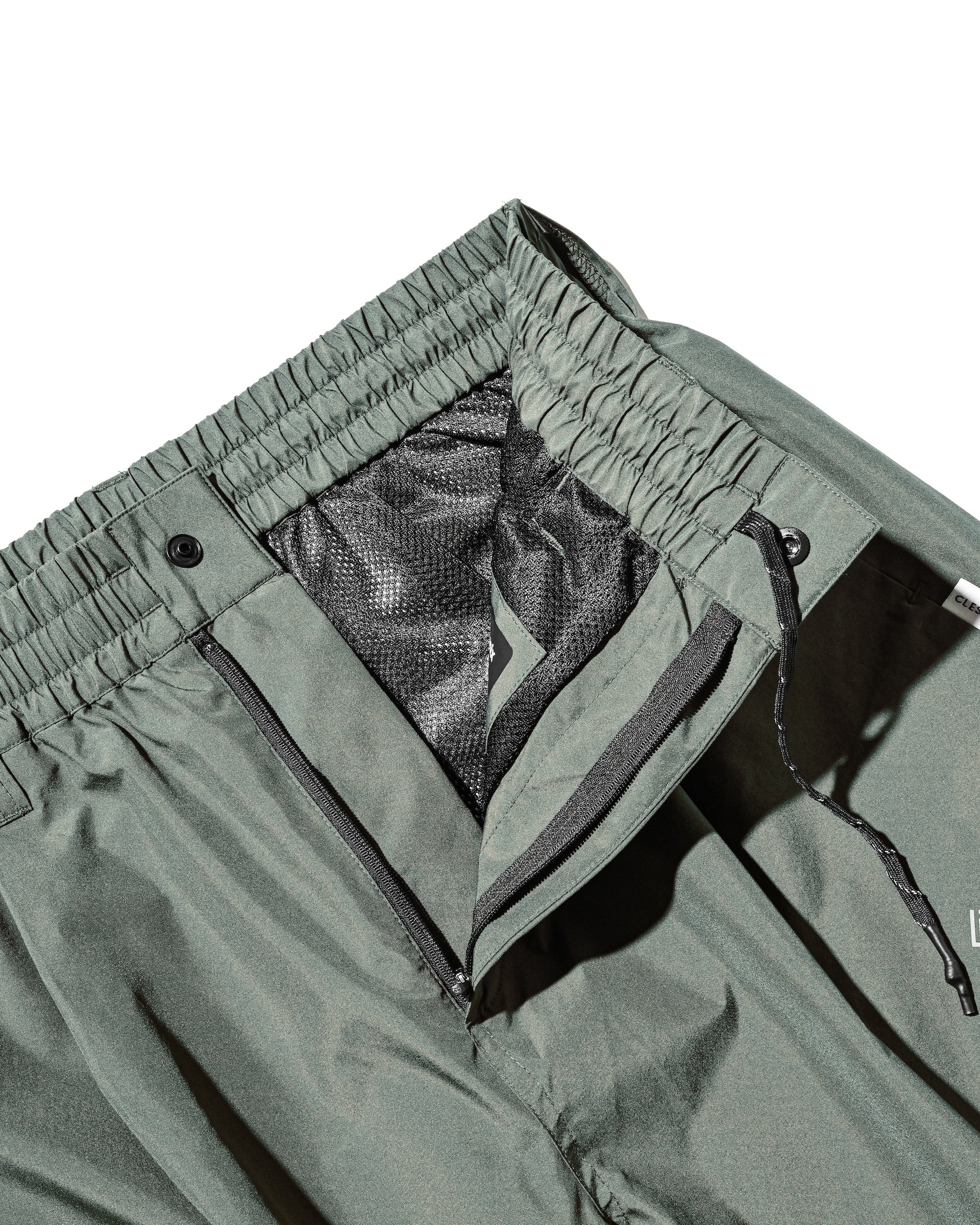 【10.29 WED 20:00- IN STOCK】+phenix WINDSTOPPER® by GORE-TEX LABS CITY BARREL LEG PANTS (MILITARY GREEN)