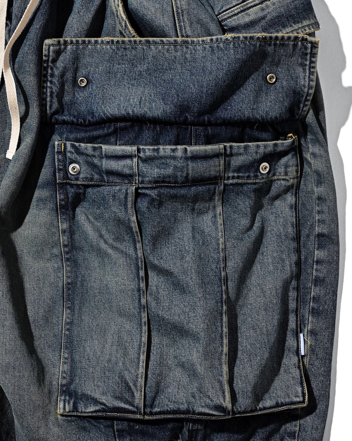 VINTAGE DYED SELVEDGE DENIM CITY MEGA POCKET BALLOON CARGO HALF PANTS (VINTAGE INDIGO)