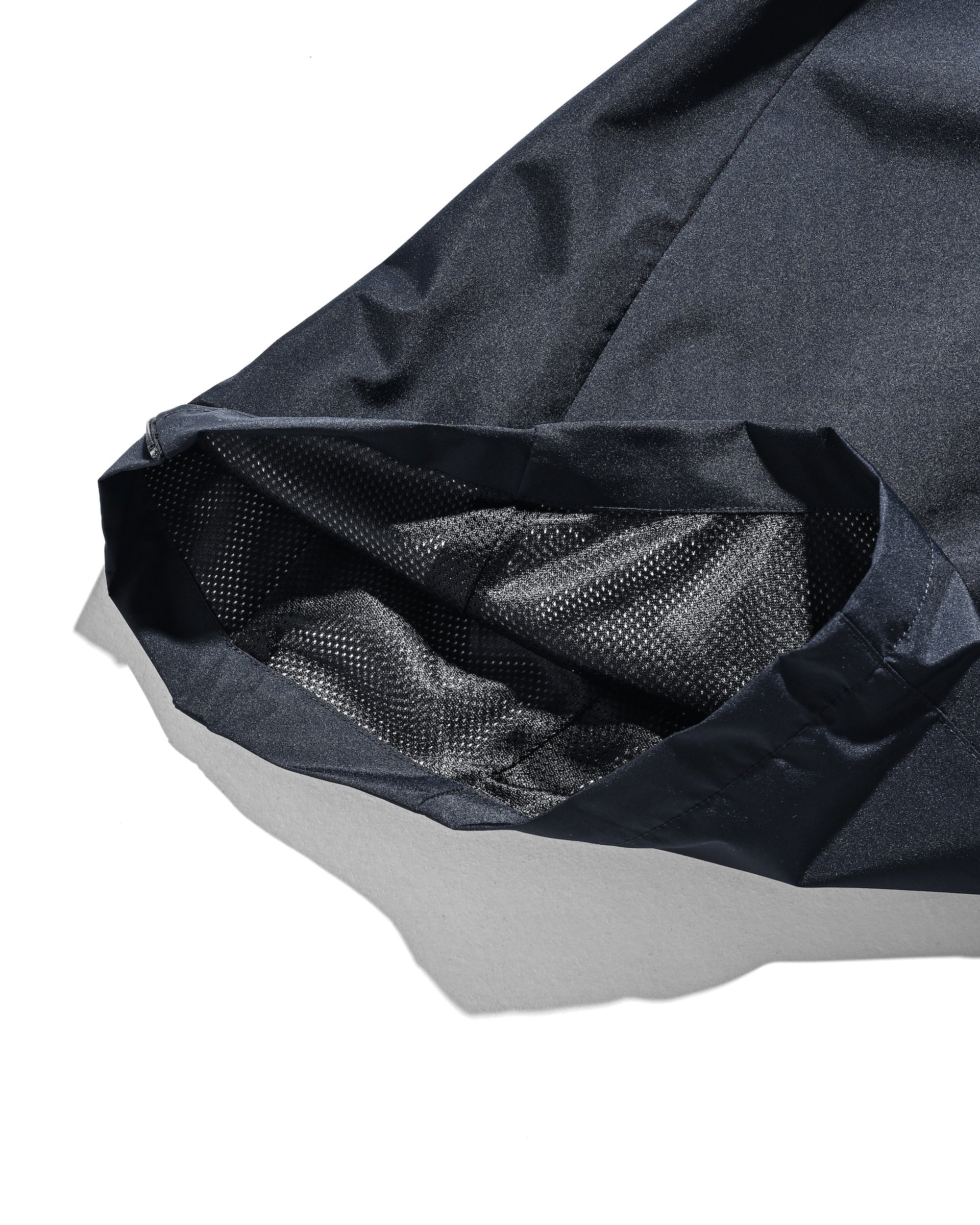 【9.10 WED 20:00- IN STOCK】+phenix WINDSTOPPER® by GORE-TEX LABS CITY BARREL LEG PANTS (NAVY)
