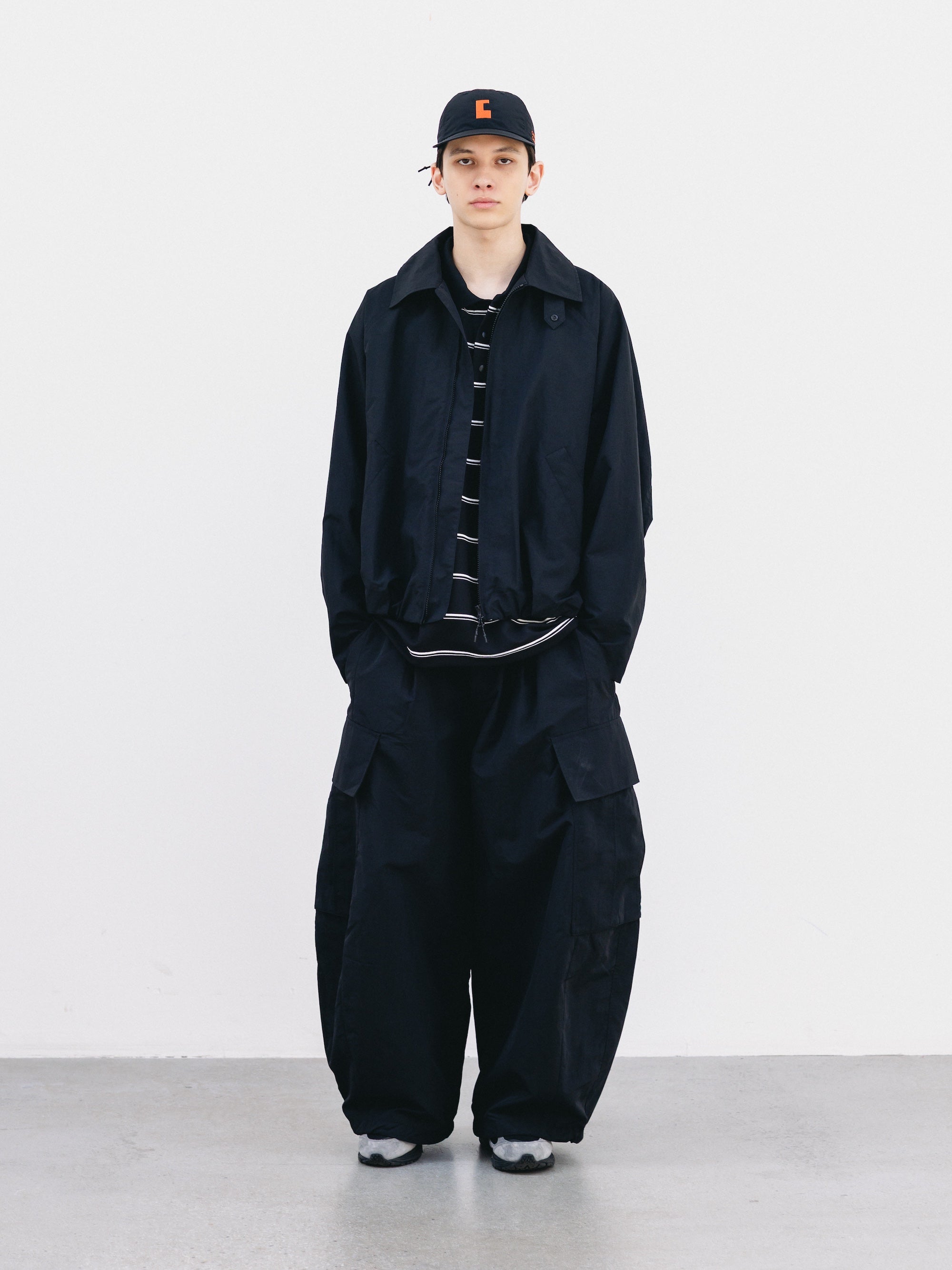 【3.11 WED 20:00- IN STOCK】ACTIVE CITY MEGA POCKET BALLOON CARGO PANTS (BLACK)