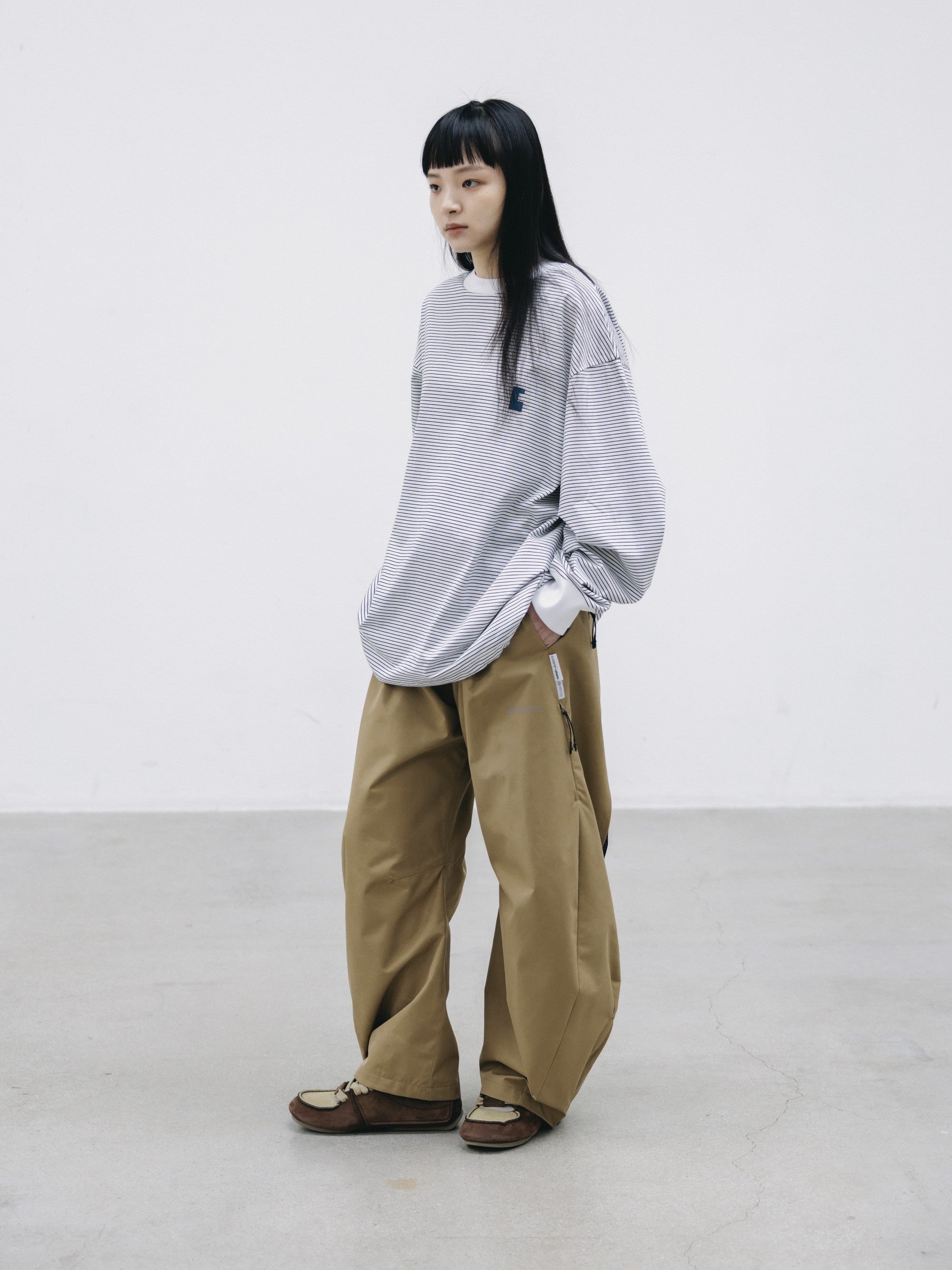【9.2 WED 20:00- IN STOCK】+phenix WINDSTOPPER® by GORE-TEX LABS TWILL CITY BARREL LEG PANTS (CAMEL BEIGE)