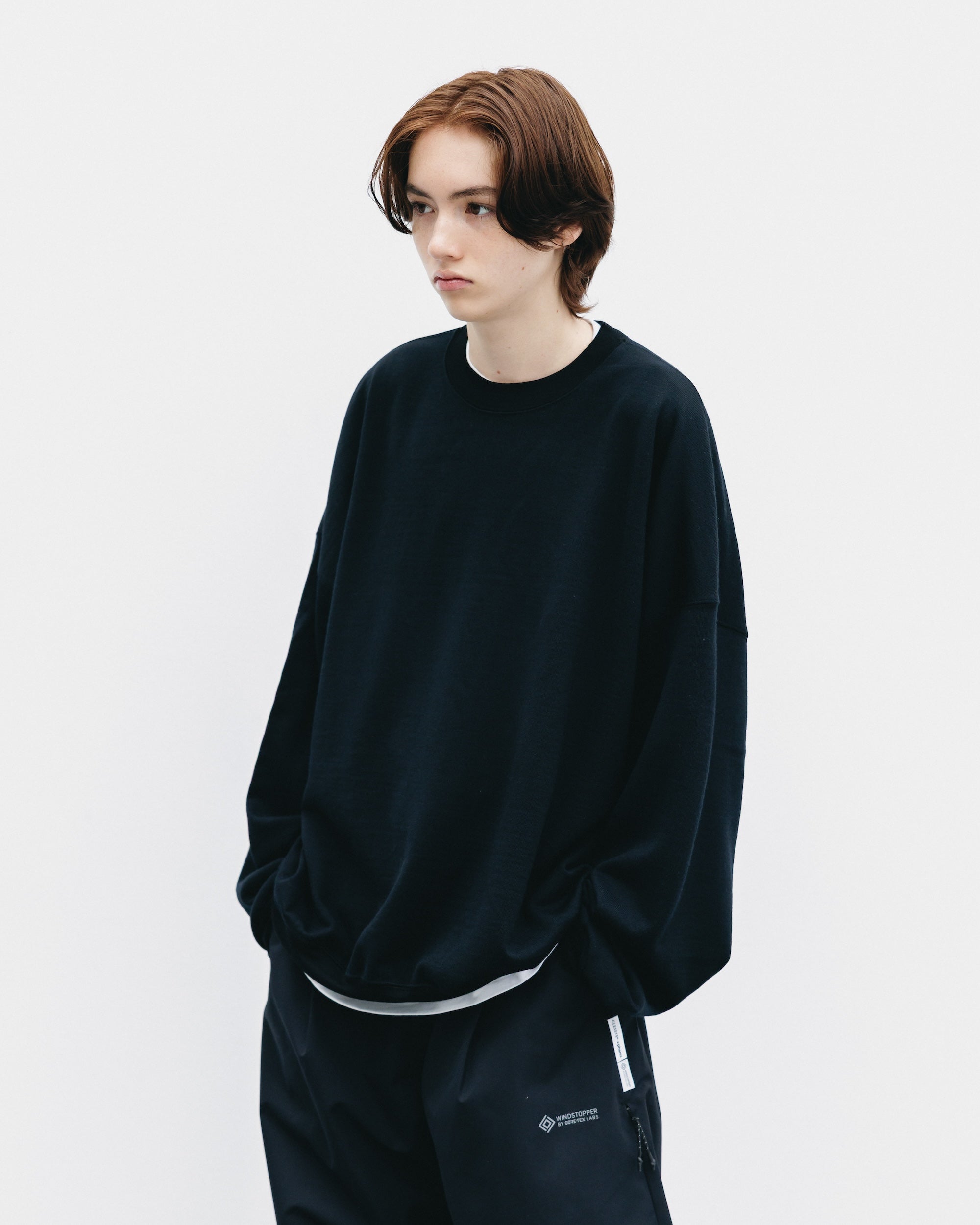 【10.29 WED 20:00- IN STOCK】WOOL SWEATSHIRT (BLACK)