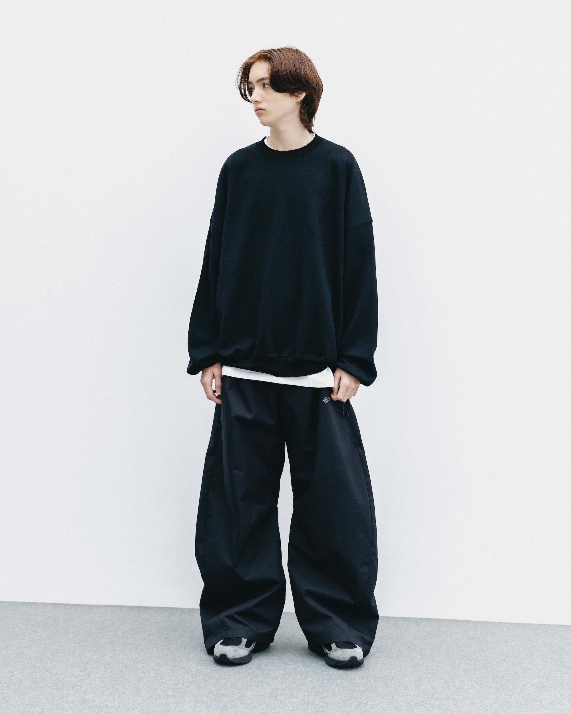 【10.29 WED 20:00- IN STOCK】WOOL SWEATSHIRT (BLACK)