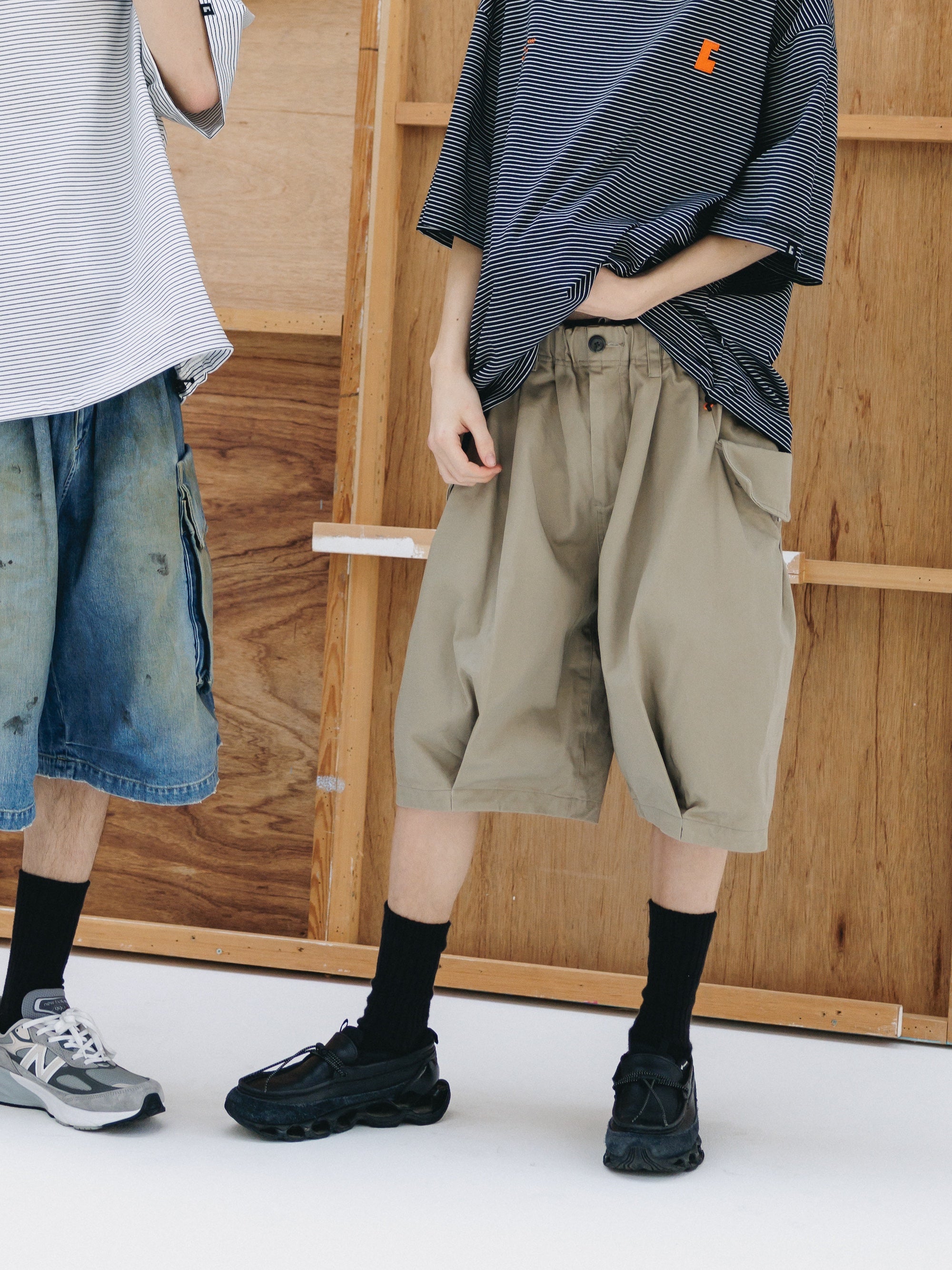 【3.14 SAT 20:00- IN STOCK】FLAP WIDE BALLOON HALF PANTS (GREIGE)