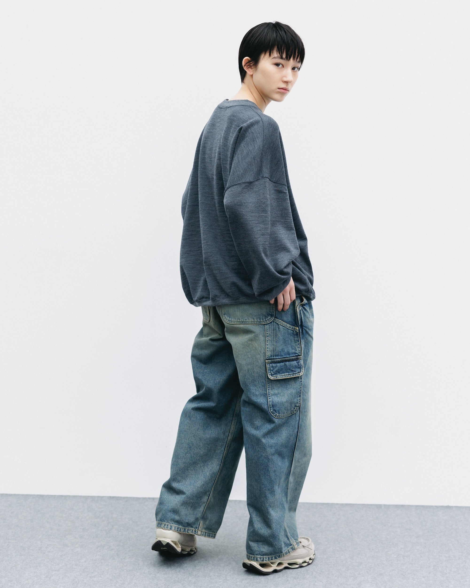 【10.29 WED 20:00- IN STOCK】WOOL SWEATSHIRT (GRAY)