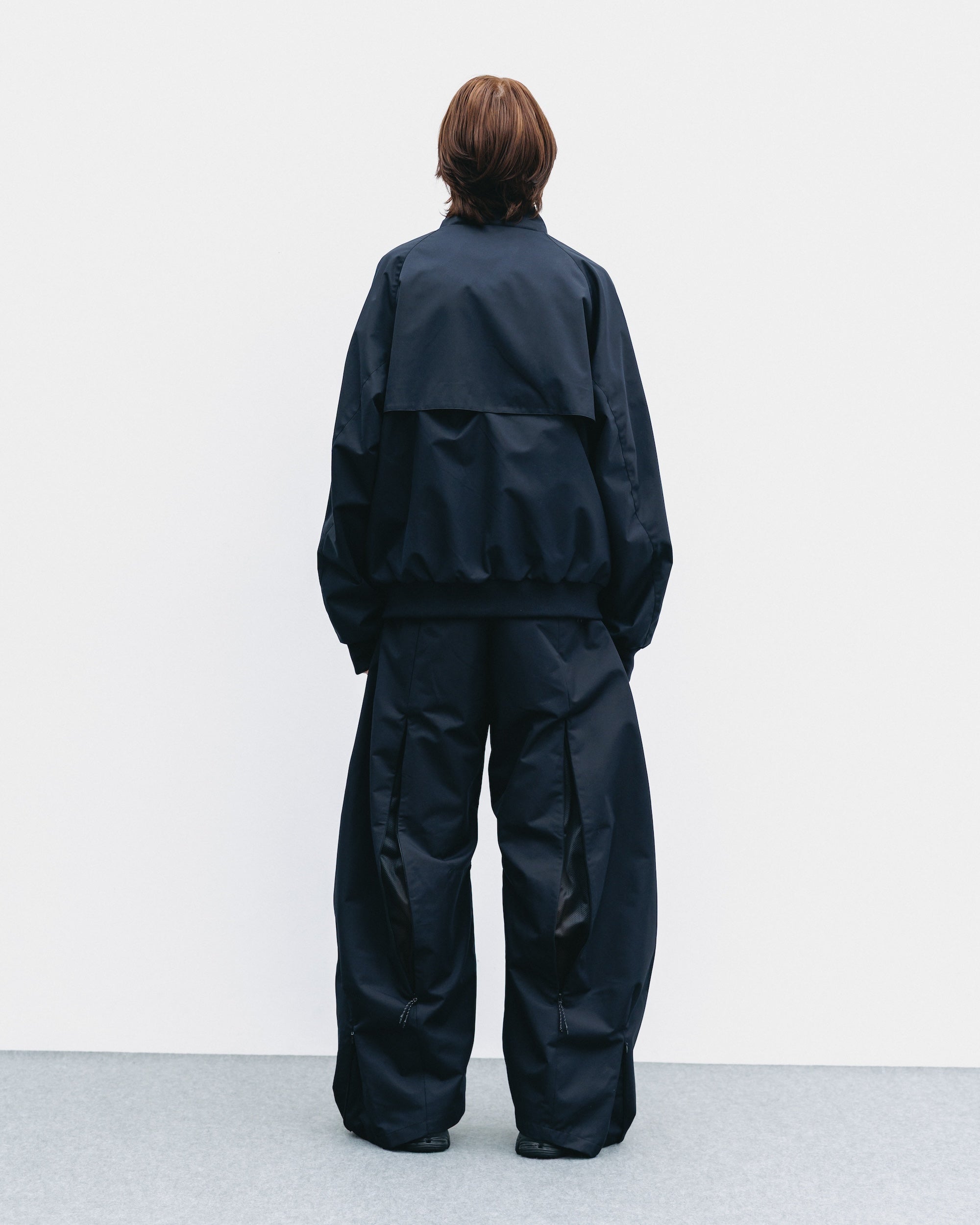 【10.29 WED 20:00- IN STOCK】+phenix WINDSTOPPER® by GORE-TEX LABS TWILL CITY BARREL LEG PANTS (BLACK)