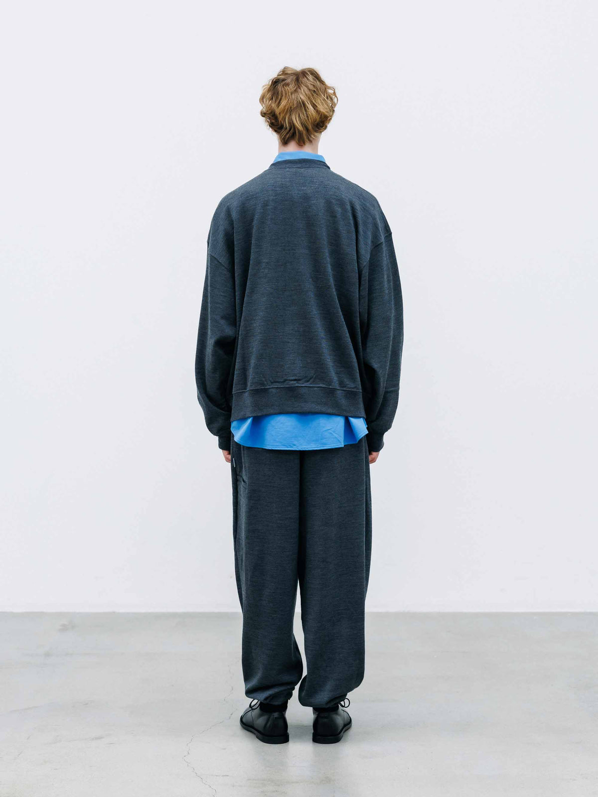 【10.14 WED 20:00- IN STOCK】 WOOL SWEAT CREW NECK CARDIGAN (GRAY)