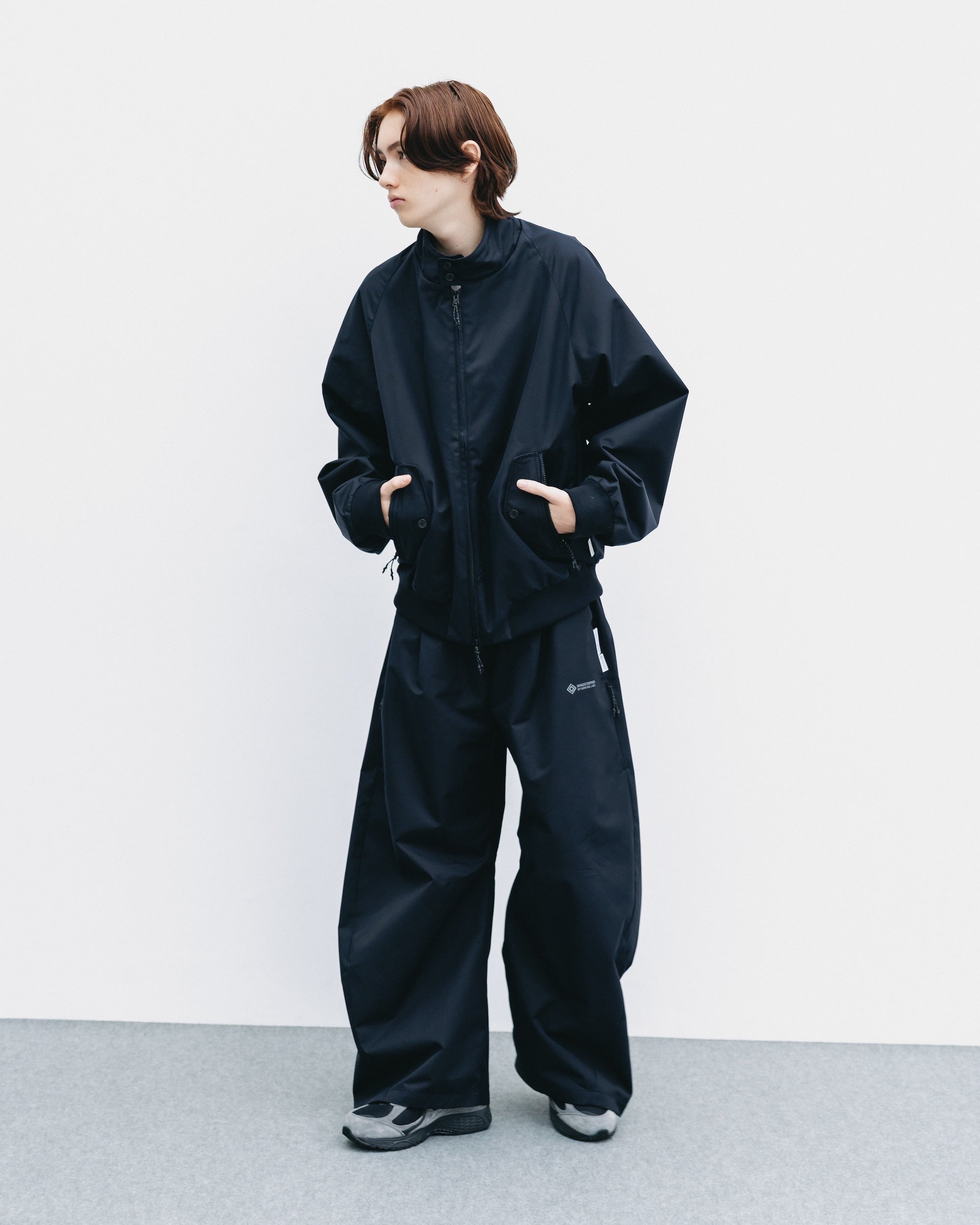 +phenix WINDSTOPPER® by GORE-TEX LABS TWILL CITY BARREL LEG PANTS (BLACK)