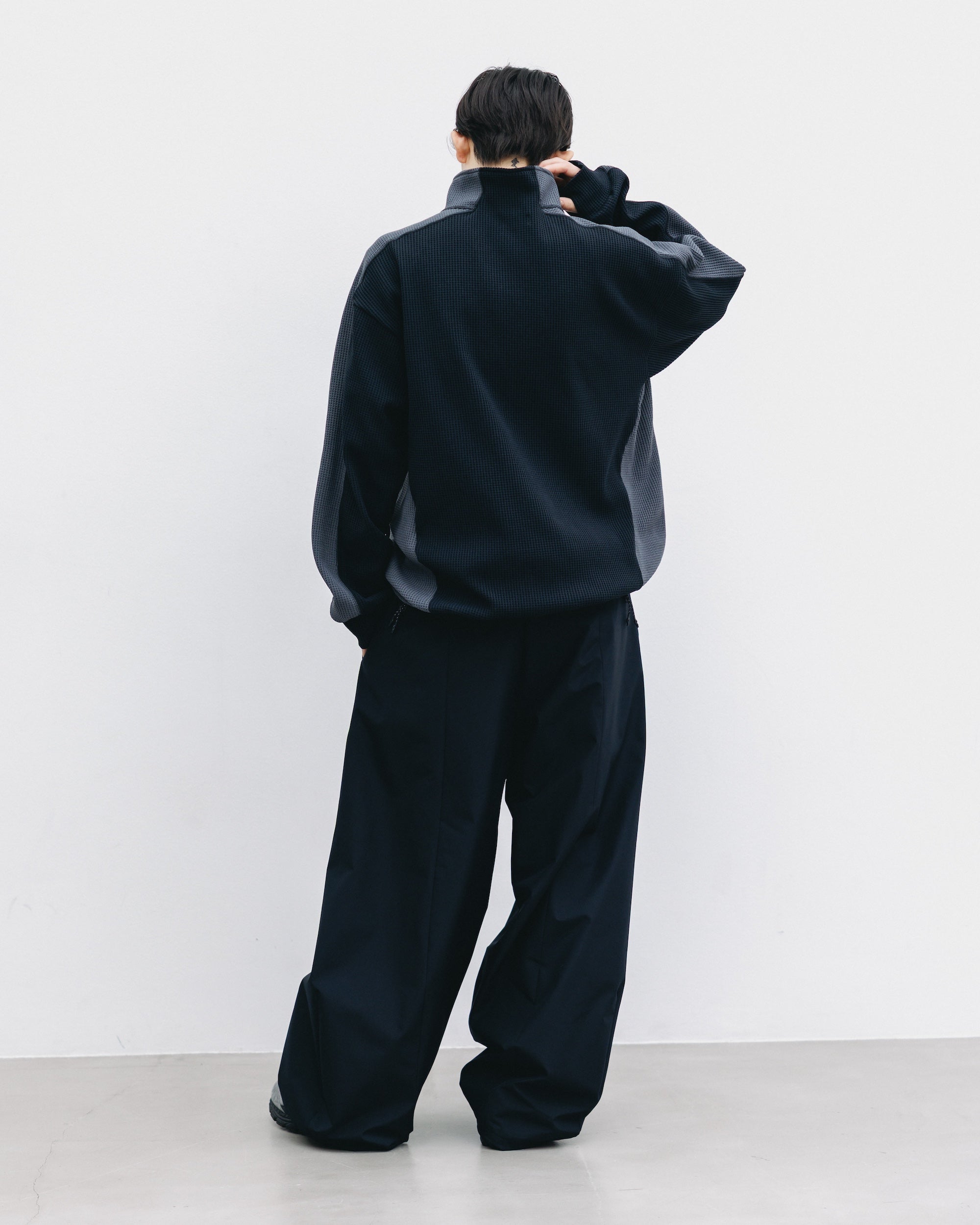 CITY LIGHT THERMAL ZIP UP (BLACK×GRAY)