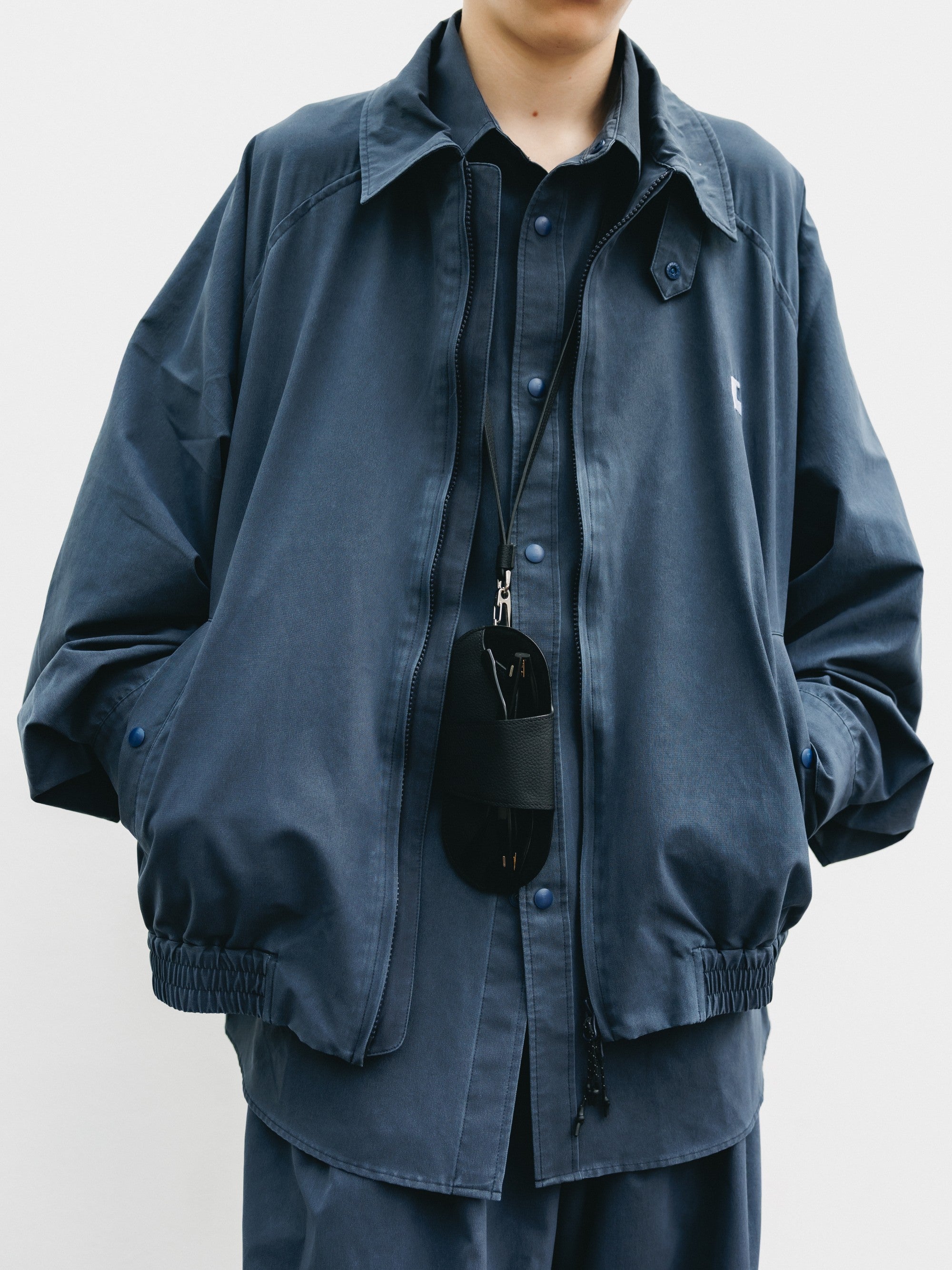 【6.20 SAT 20:00- IN STOCK】 LEATHER GLASSES HOLDER