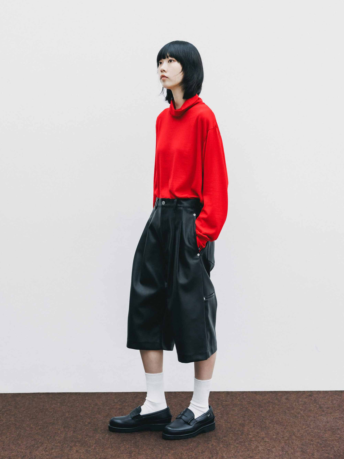 【9.16 WED 20:00- IN STOCK】SYNTHETIC SKIN-TEX CITY BAGGY HALF PANTS (BLACK)