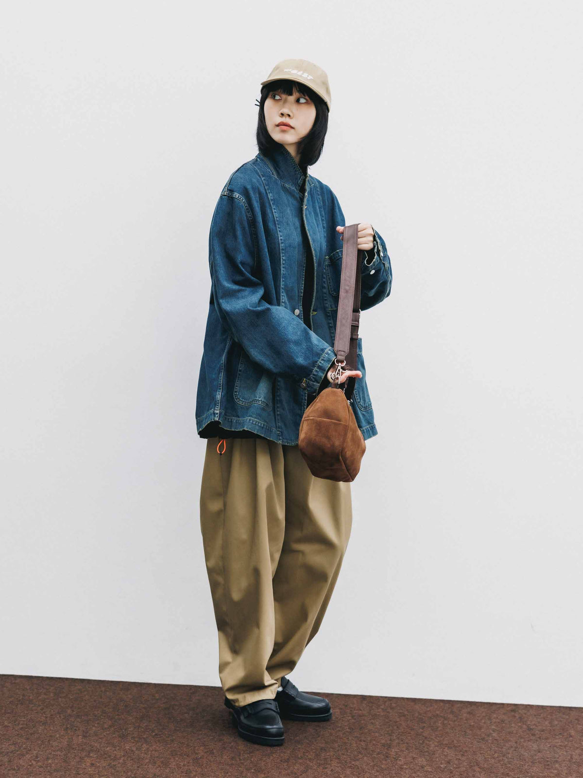 【9.19 SAT 20:00- IN STOCK】SUEDE DAYOFF BAG MINI (BROWN)