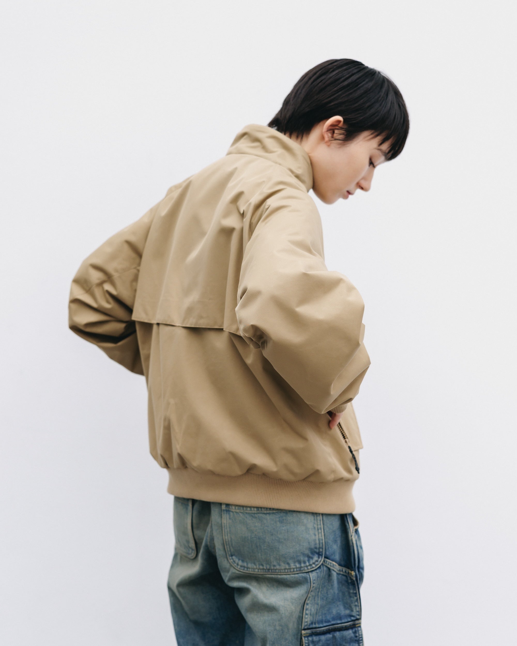 【10.29 WED 20:00- IN STOCK】+phenix WINDSTOPPER® by GORE-TEX LABS TWILL CITY HARRINGTON JACKET (CARAMEL BEIGE)
