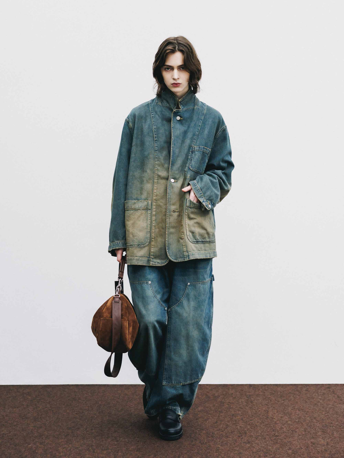 【9.19 SAT 20:00- IN STOCK】SUEDE DAYOFF BAG (BROWN)