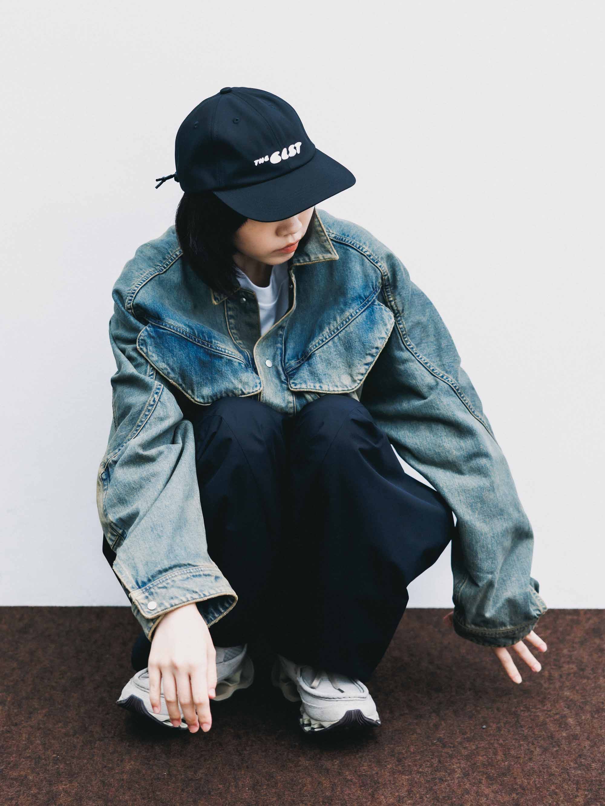 【9.12 SAT 20:00- IN STOCK】"CLST" LOGO ACTIVE CITY CAP (BLACK)