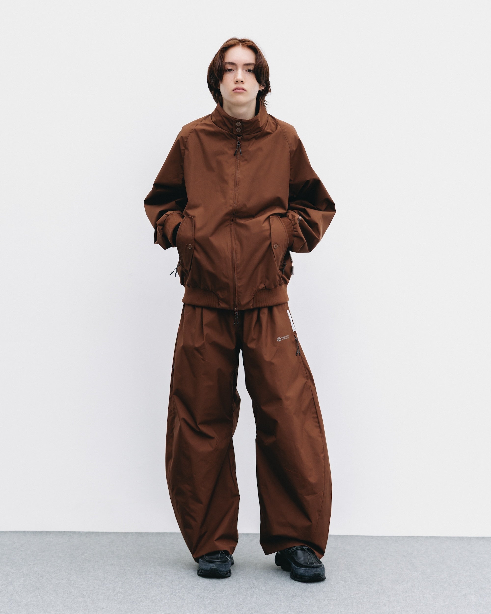 【10.29 WED 20:00- IN STOCK】+phenix WINDSTOPPER® by GORE-TEX LABS CITY BARREL LEG PANTS (CHOCOLATE BROWN)