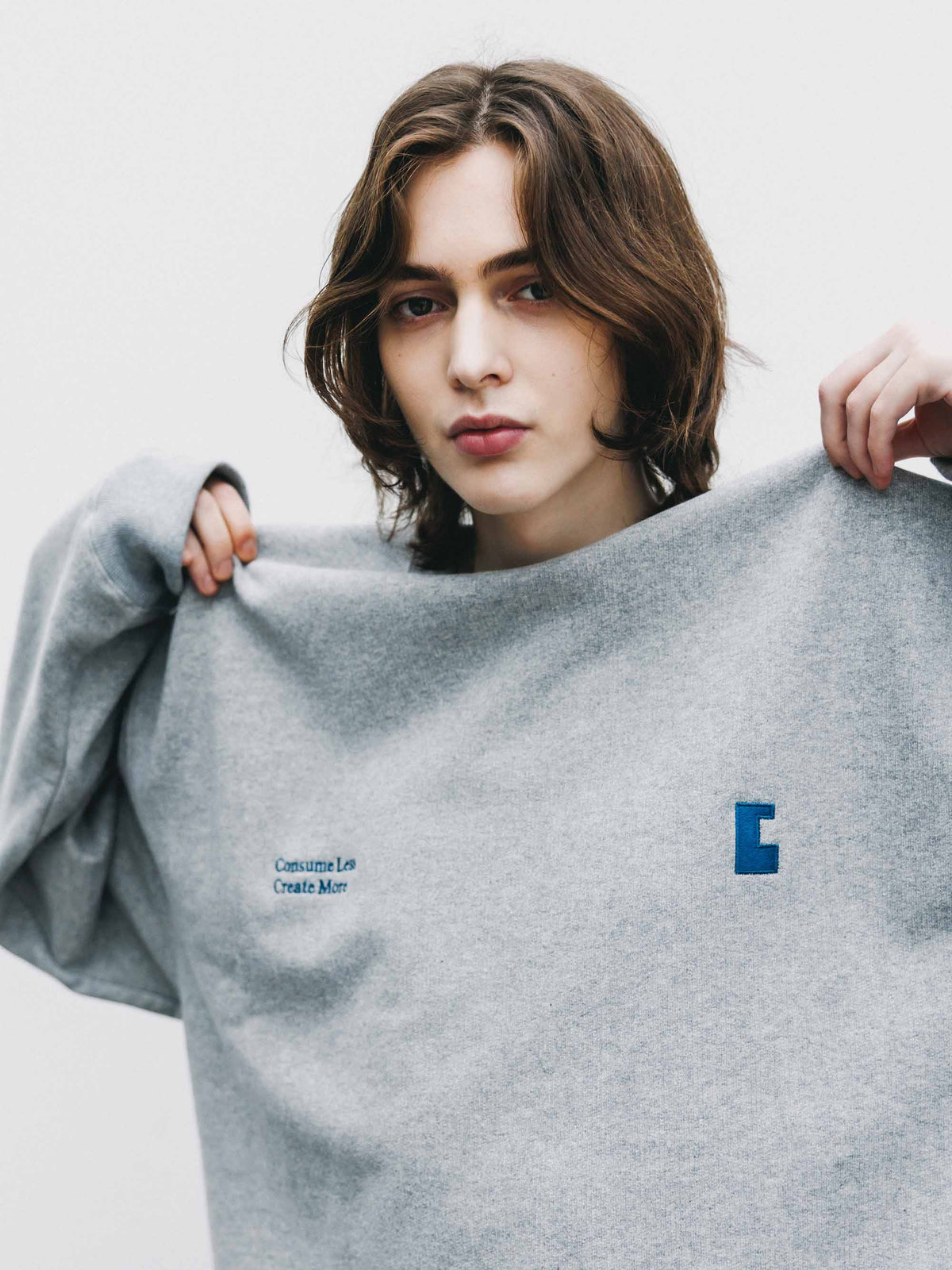 【9.23 WED 20:00- IN STOCK】"C×CONCEPT" SWEATSHIRT WITH DRAWSTRINGS (GRAY)