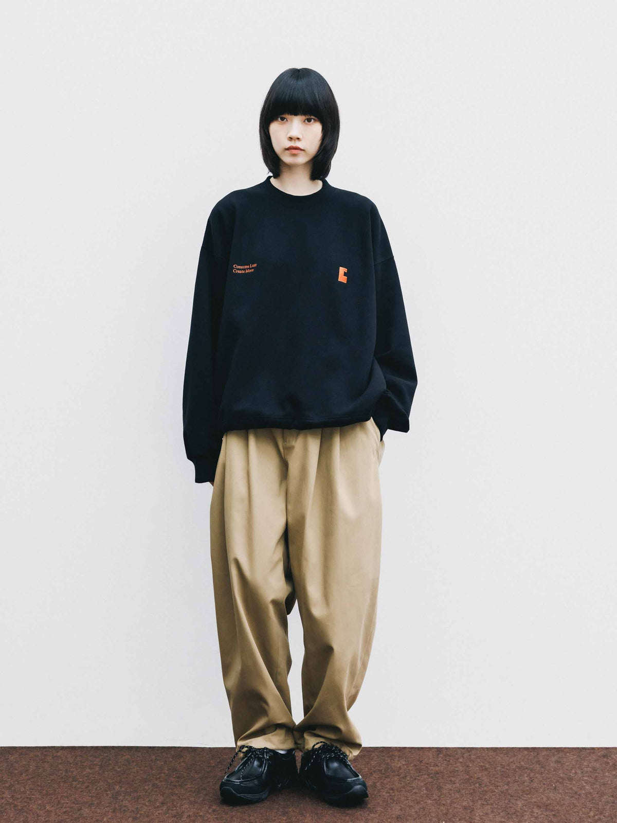 【9.19 SAT 20:00- IN STOCK】T/C GABARDINE CITY UNIFORM WIDE TAPERED PANTS (BEIGE)