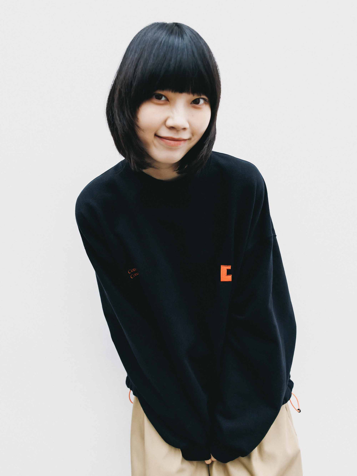 【9.23 WED 20:00- IN STOCK】"C×CONCEPT" SWEATSHIRT WITH DRAWSTRINGS (BLACK)