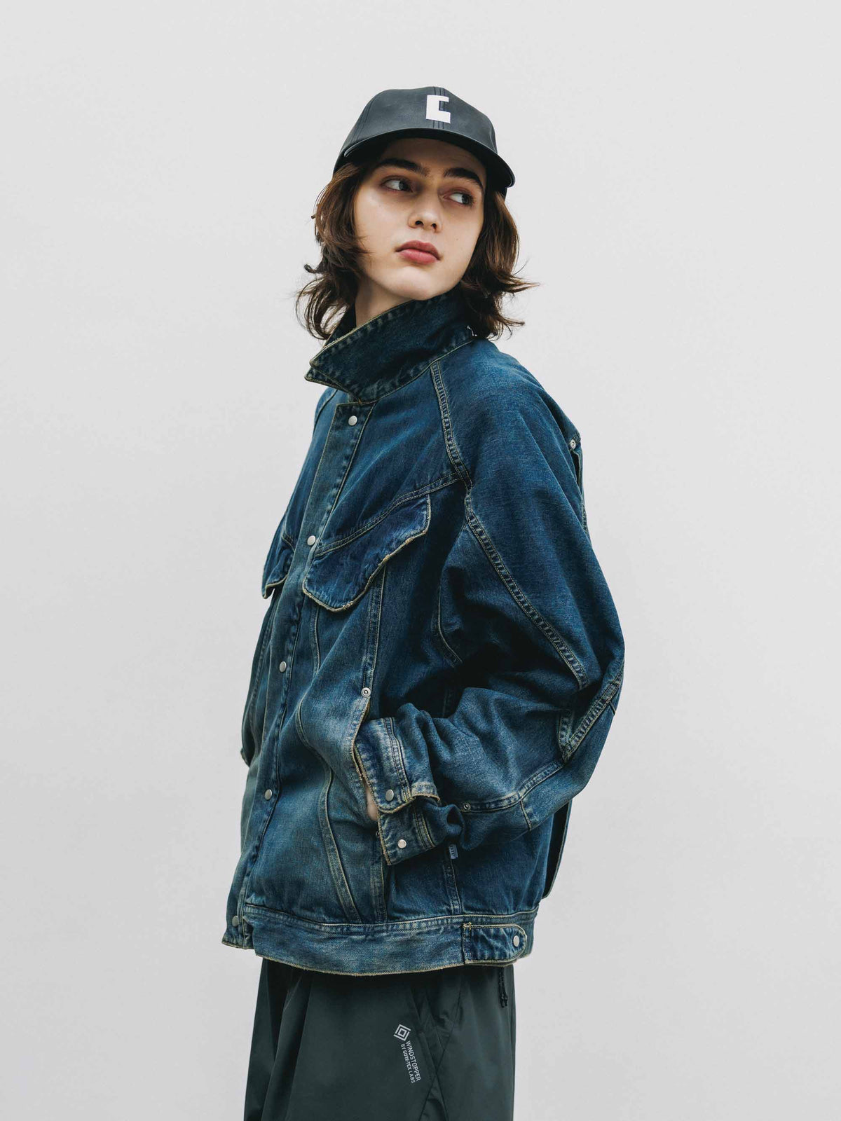 【9.16 WED 20:00- IN STOCK】"C"SYNTHETIC SKIN-TEX CITY CAP (BLACK)