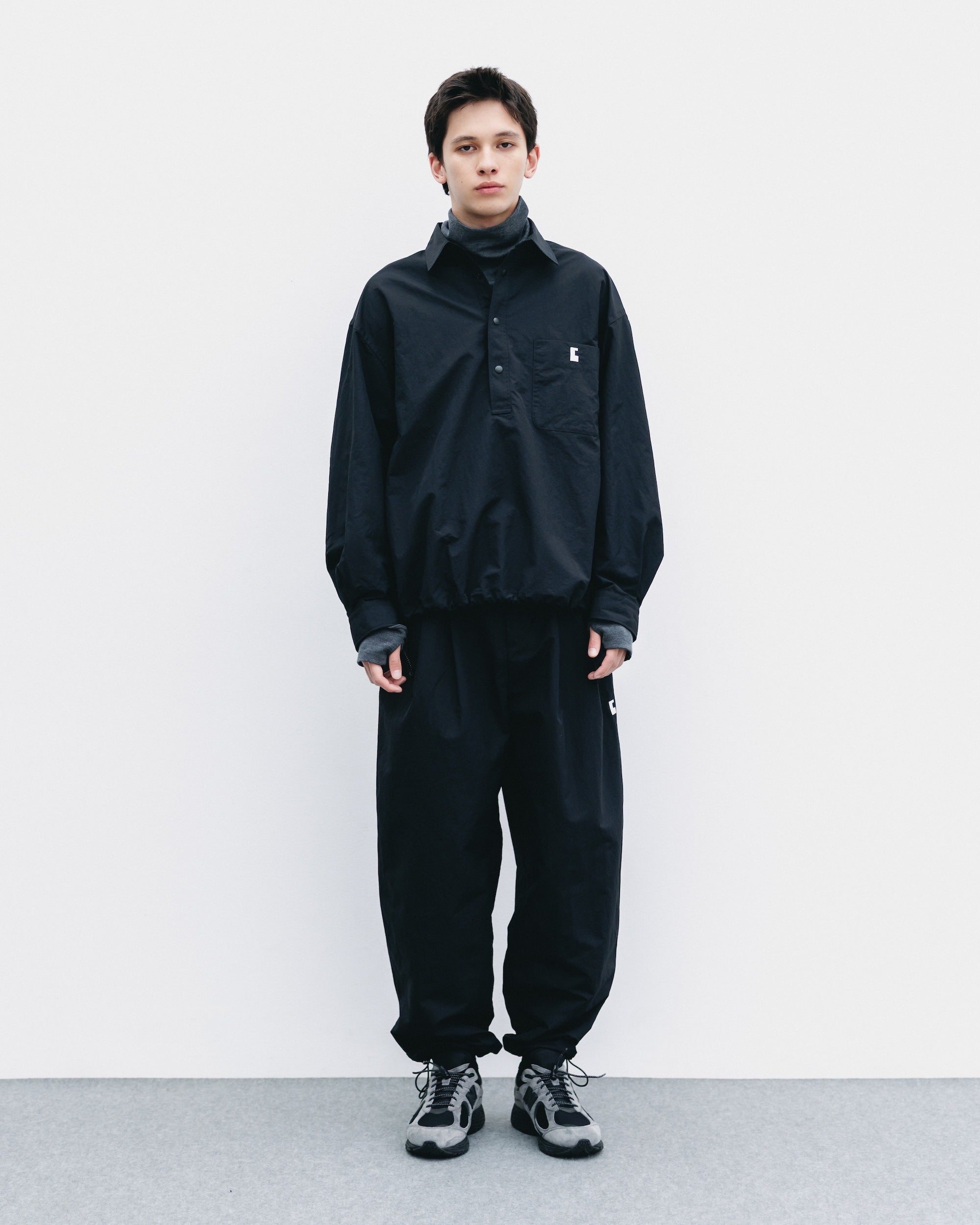 【10.25 SAT 20:00- IN STOCK】ACTIVE CITY UNIFORM L/S PULLOVER SHIRT (BLACK)
