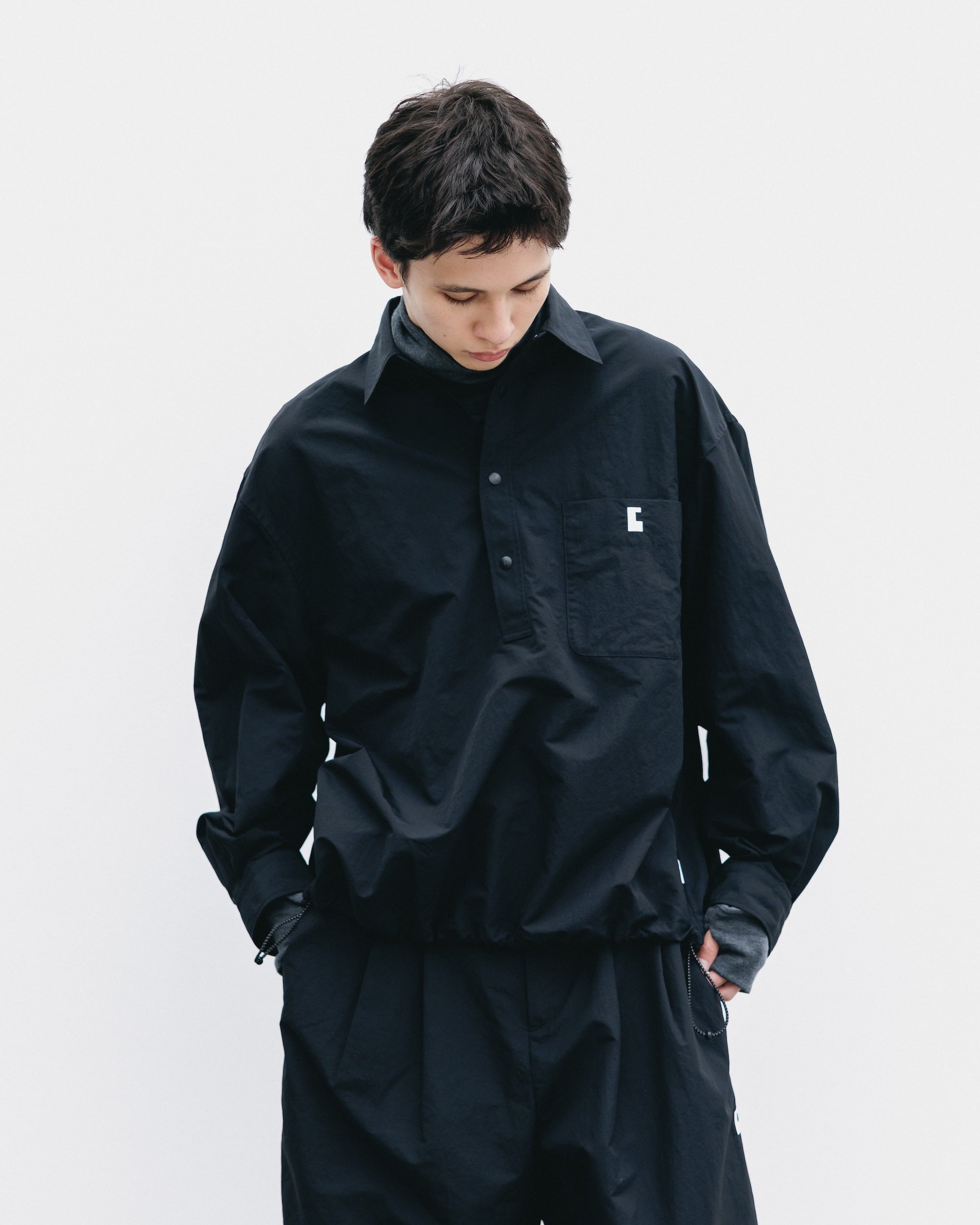 【10.25 SAT 20:00- IN STOCK】ACTIVE CITY UNIFORM L/S PULLOVER SHIRT (BLACK)