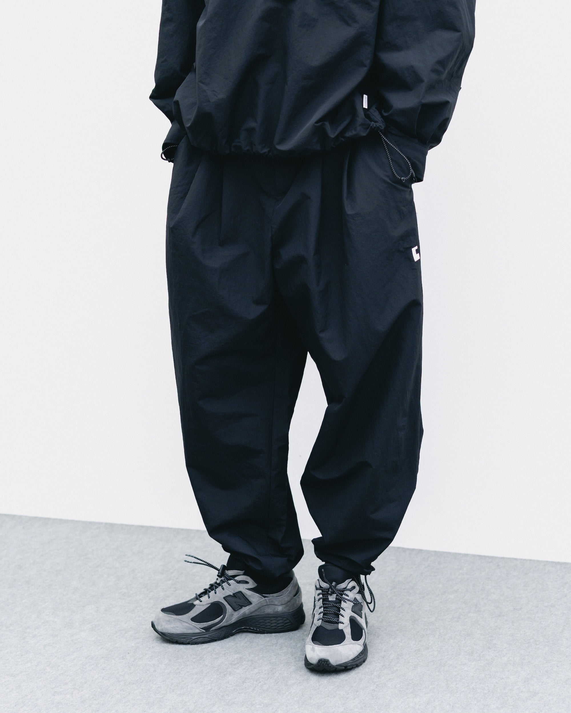 【10.25 SAT 20:00- IN STOCK】ACTIVE CITY UNIFORM WIDE TAPERED PANTS (BLACK)