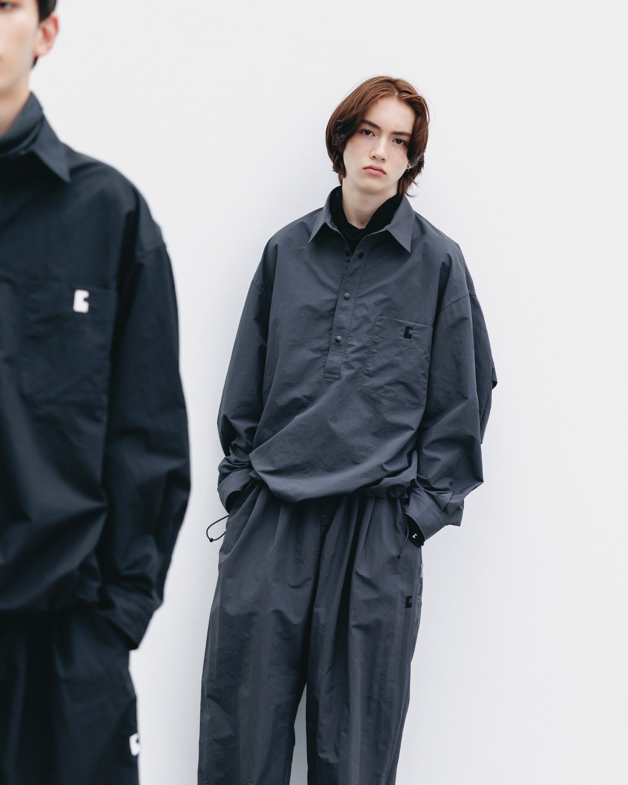 【10.25 SAT 20:00- IN STOCK】ACTIVE CITY UNIFORM L/S PULLOVER SHIRT (GRAY)
