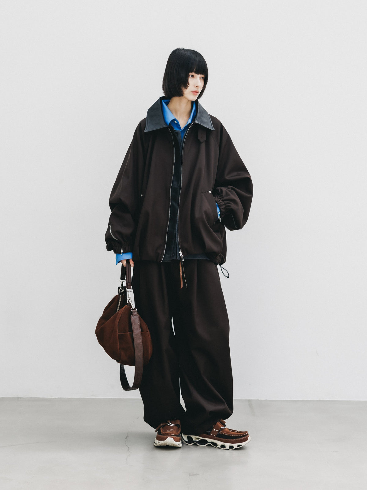 【10.7 WED 20:00- IN STOCK】 WOOL KERSEY CITY WIDE TAPERED BALLOON PANTS (BROWN)