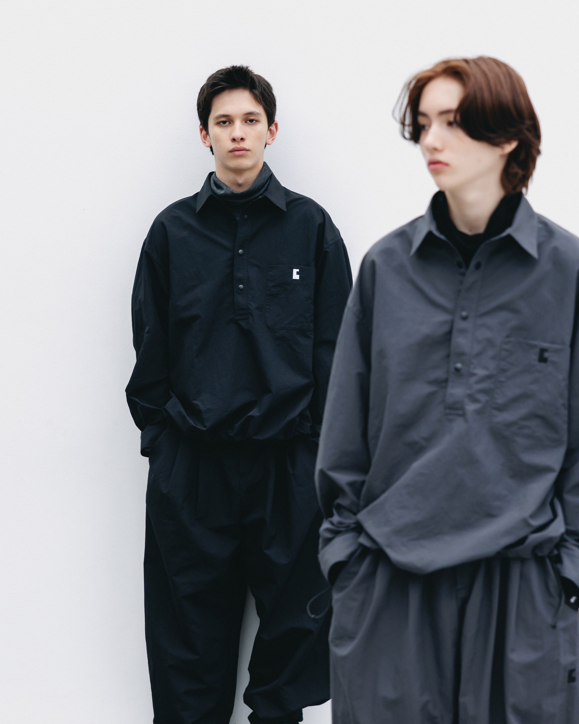 【10.25 SAT 20:00- IN STOCK】ACTIVE CITY UNIFORM L/S PULLOVER SHIRT (BLACK)