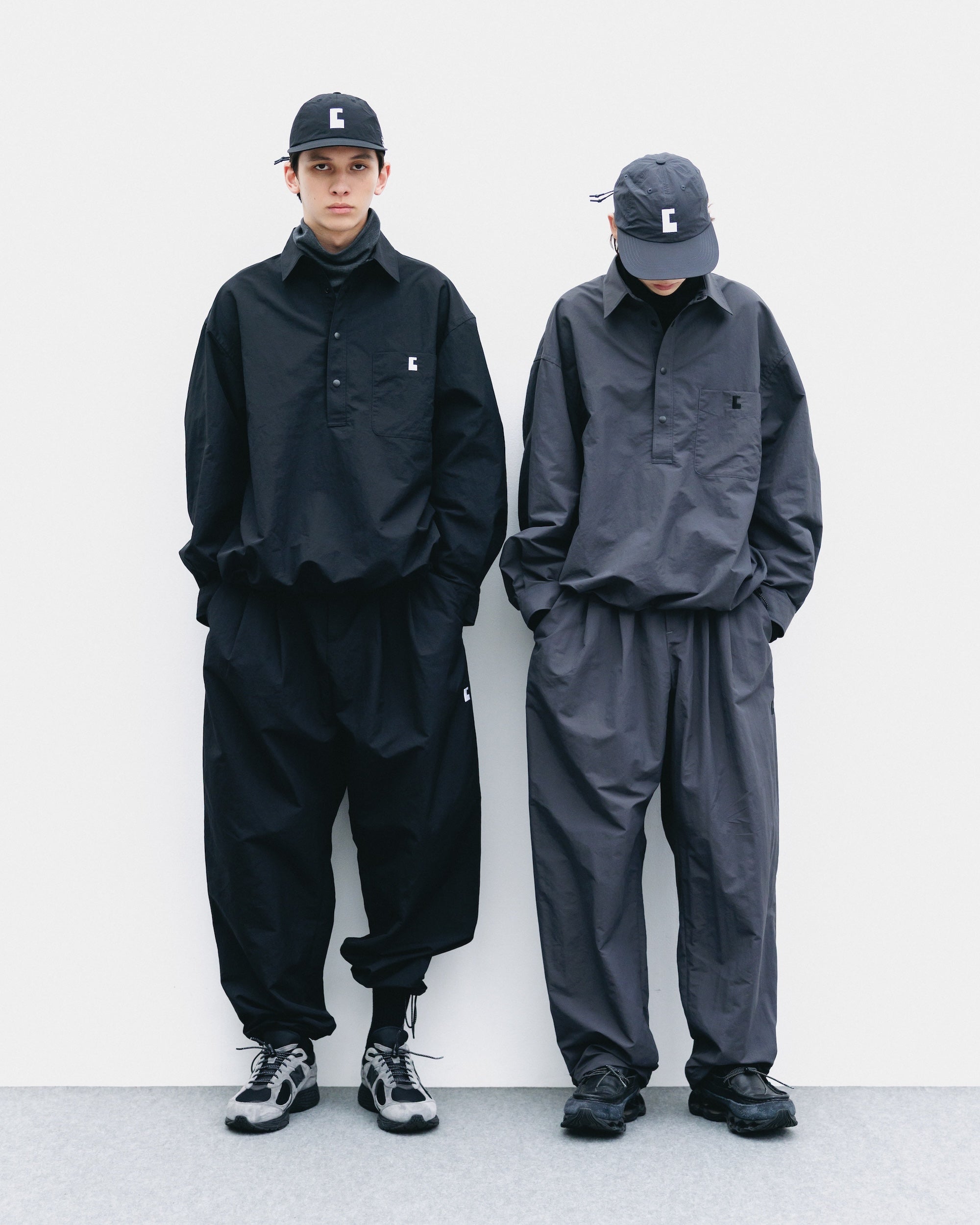 【10.25 SAT 20:00- IN STOCK】ACTIVE CITY UNIFORM L/S PULLOVER SHIRT (BLACK)