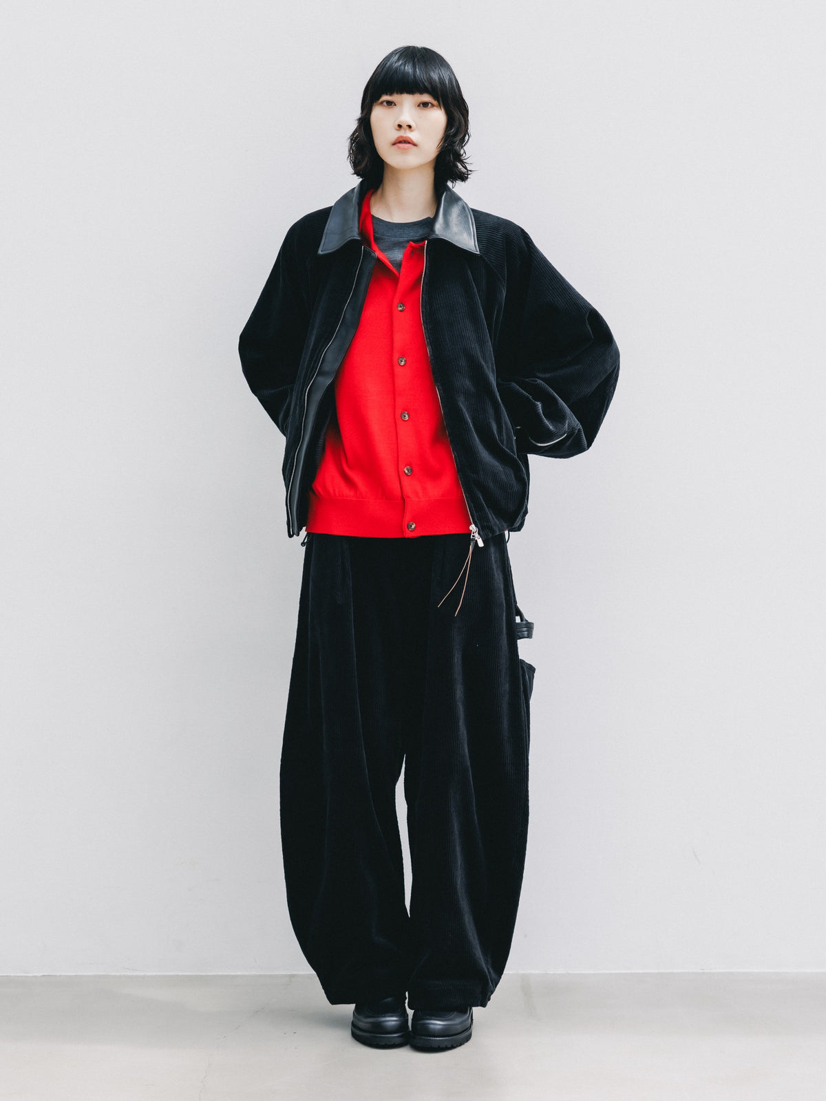 【10.21 WED 20:00- IN STOCK】 LEATHER COLLAR CORDUROY CITY UTILITY BALLOON JACKET (BLACK)