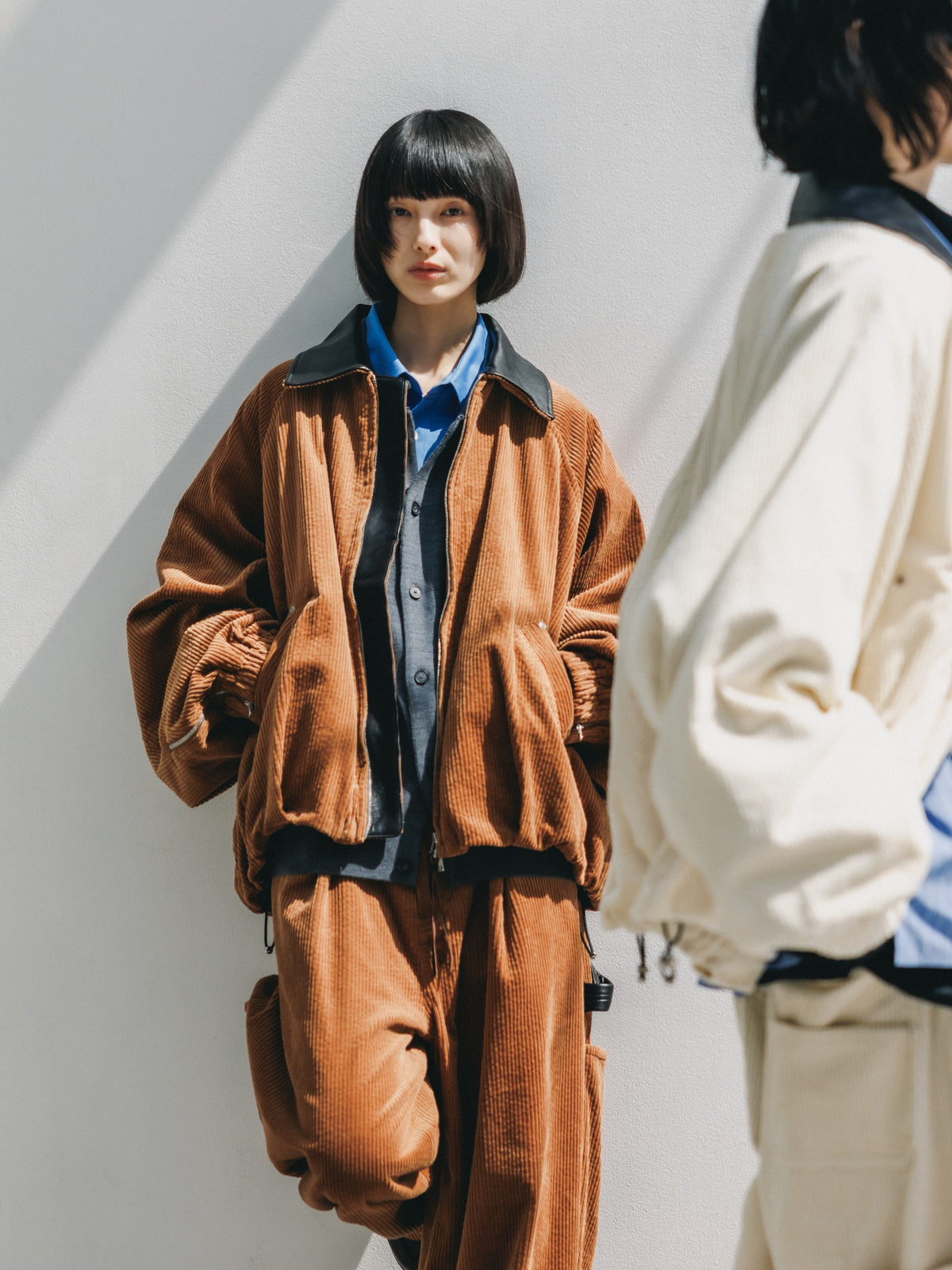 【10.21 WED 20:00- IN STOCK】 LEATHER COLLAR CORDUROY CITY UTILITY BALLOON JACKET (CAMEL)