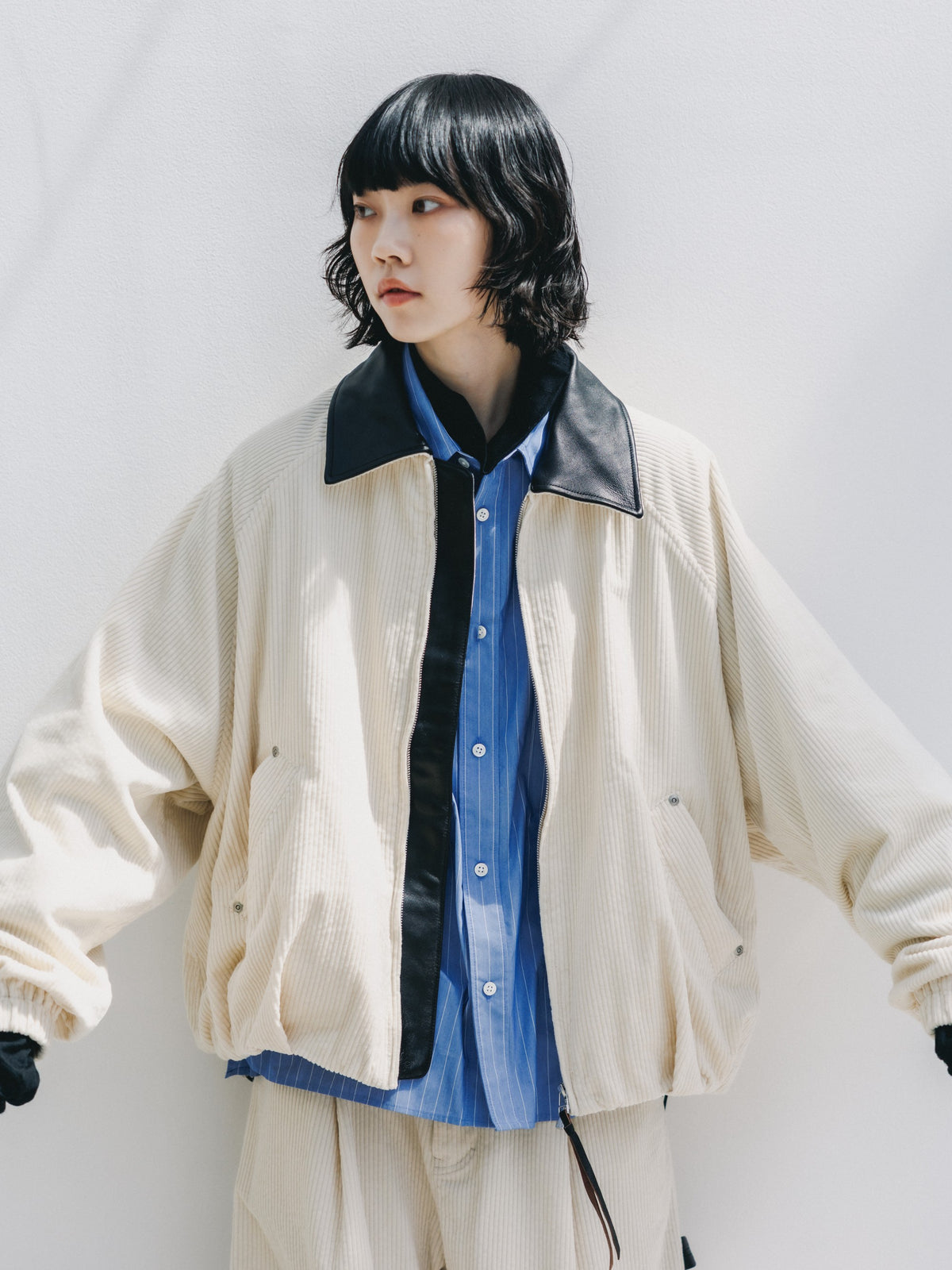 【10.21 WED 20:00- IN STOCK】 LEATHER COLLAR CORDUROY CITY UTILITY BALLOON JACKET (OFF WHITE)