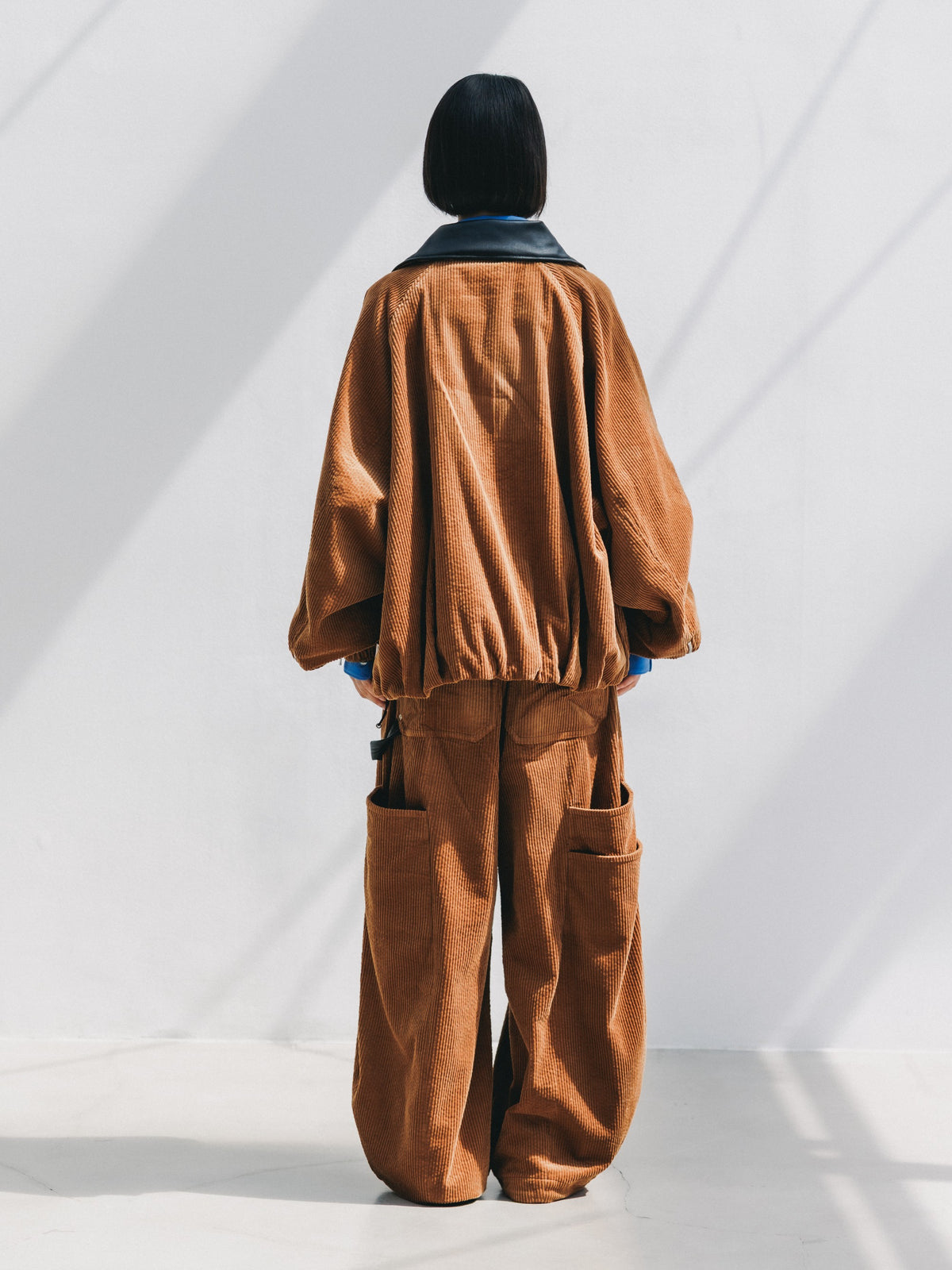 【10.21 WED 20:00- IN STOCK】 LEATHER COLLAR CORDUROY CITY UTILITY BALLOON JACKET (CAMEL)