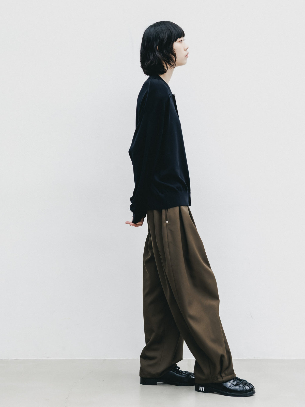 【10.21 WED 20:00- IN STOCK】 12G WOOL KNIT COLLARED CARDIGAN (BLACK)