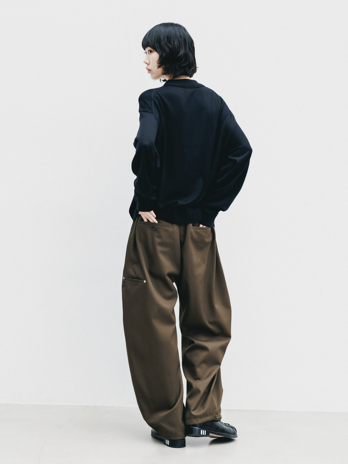 【10.21 WED 20:00- IN STOCK】 12G WOOL KNIT COLLARED CARDIGAN (BLACK)