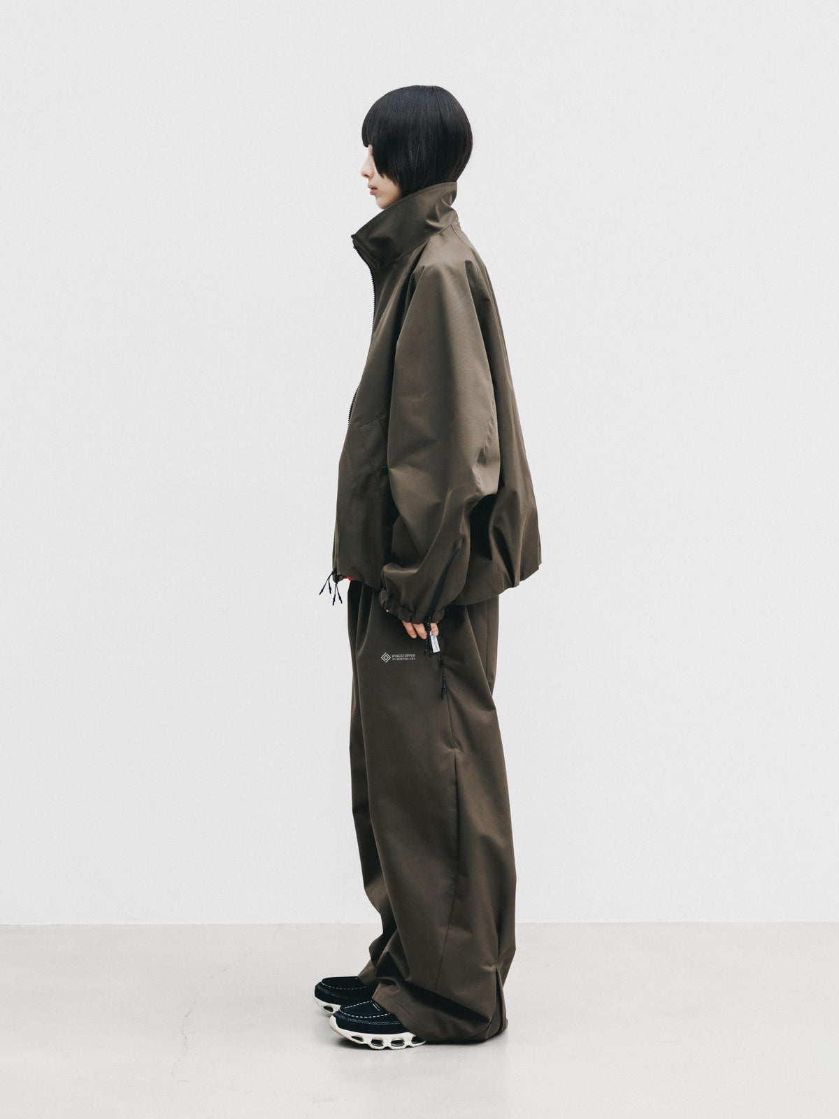 【10.17 SAT 20:00- IN STOCK】 +phenix WINDSTOPPER® by GORE-TEX LABS TWILL CITY STAND BALLOON UTILITY JACKET (URBAN BROWN)