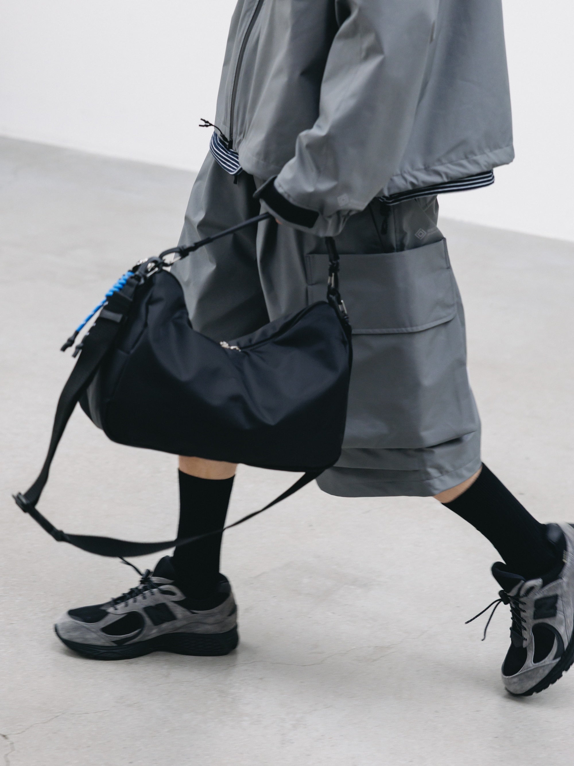 【2.18 WED 20:00- IN STOCK】DAYOFF BAG (BLACK)