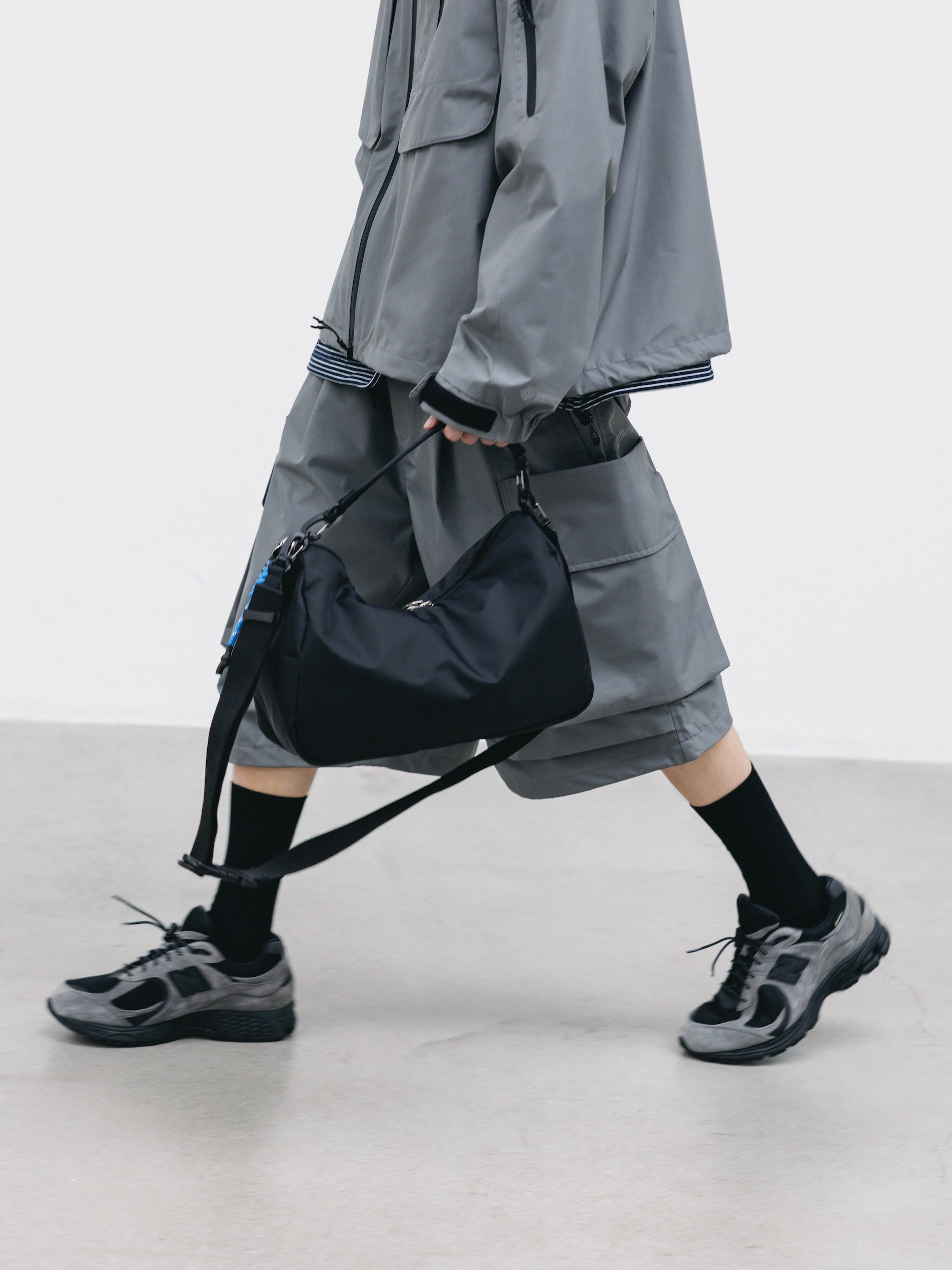 【2.18 WED 20:00- IN STOCK】DAYOFF BAG (BLACK)