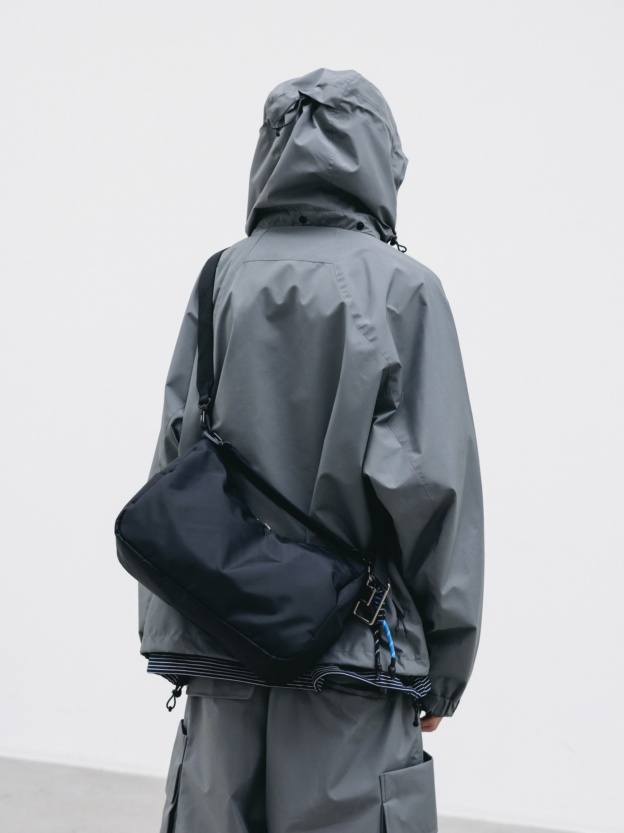 【2.18 WED 20:00- IN STOCK】DAYOFF BAG (BLACK)