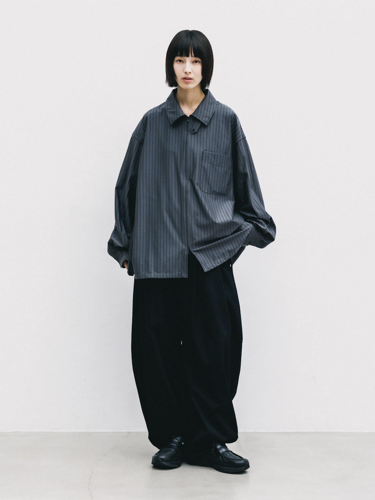 【10.24 SAT 20:00- IN STOCK】 THICK/THIN STRIPE 46G KNIT EVERYDAY ZIP UP L/S SHIRT (CHARCOAL STRIPE)