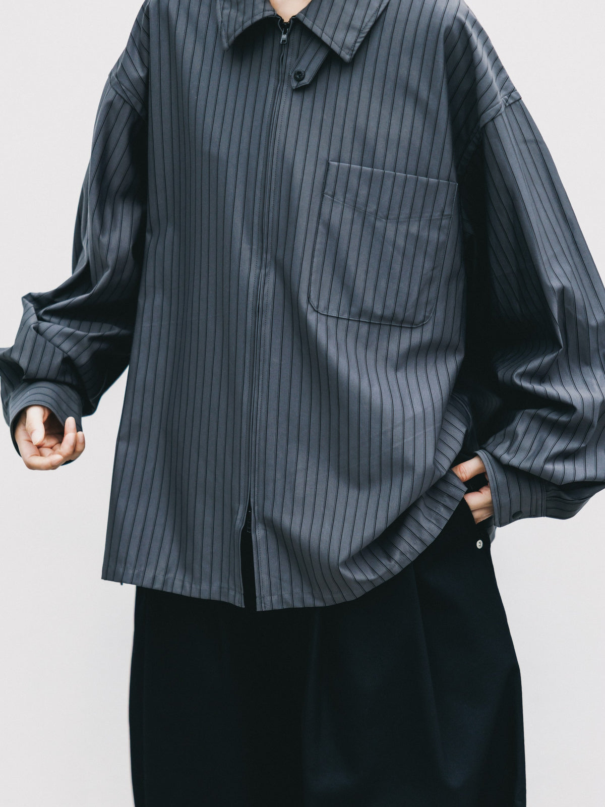 【10.24 SAT 20:00- IN STOCK】 THICK/THIN STRIPE 46G KNIT EVERYDAY ZIP UP L/S SHIRT (CHARCOAL STRIPE)